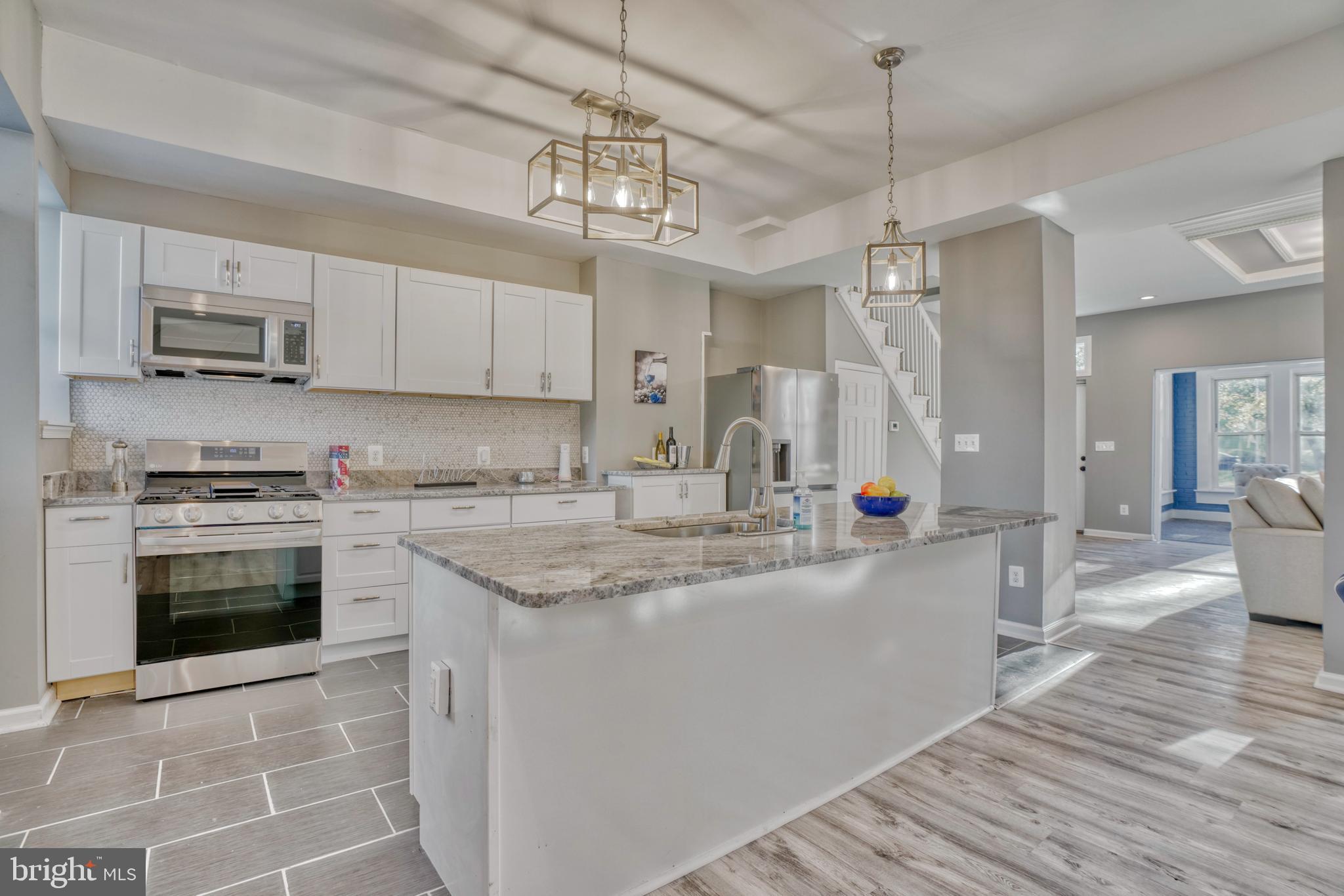 MONTEBELLO - Residential