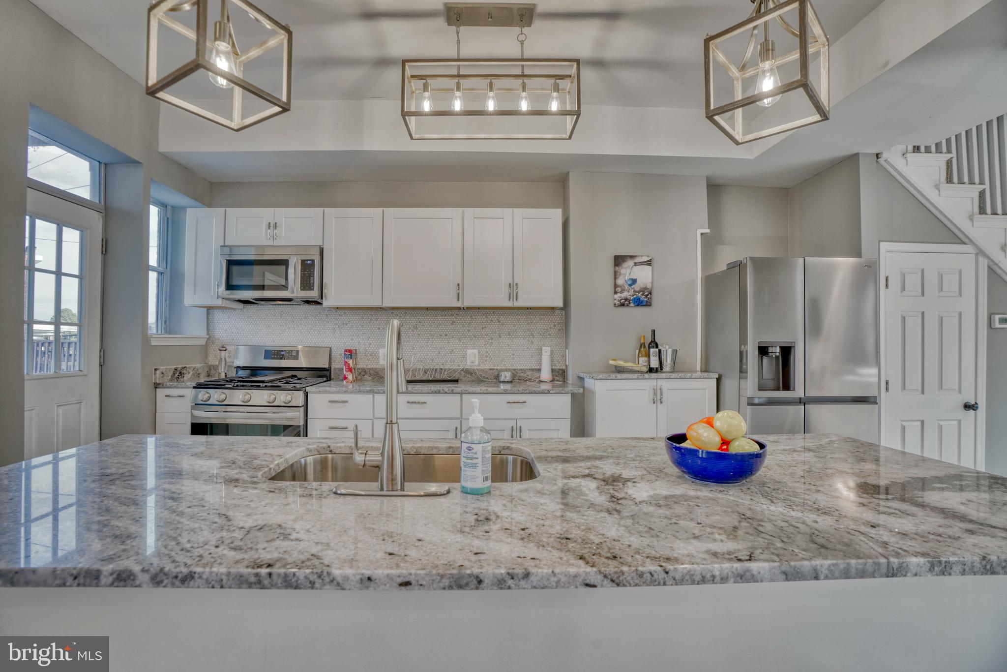 MONTEBELLO - Residential