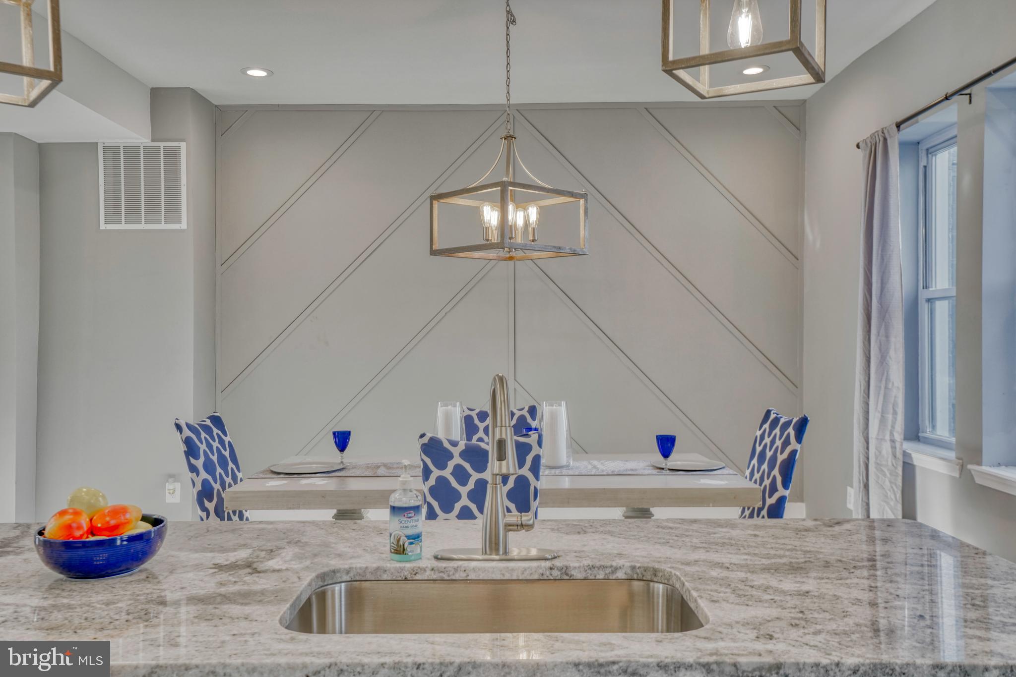 MONTEBELLO - Residential