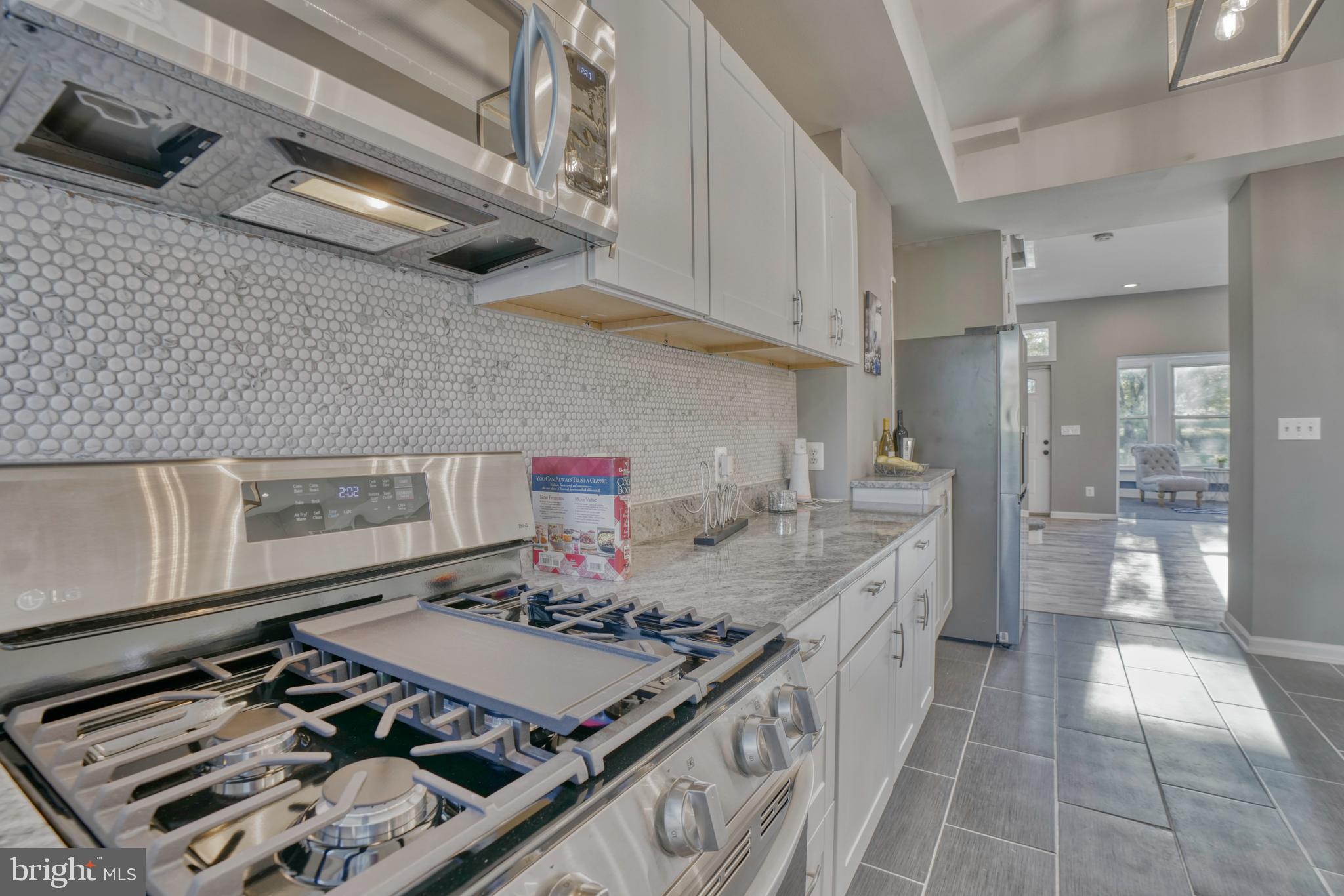 MONTEBELLO - Residential