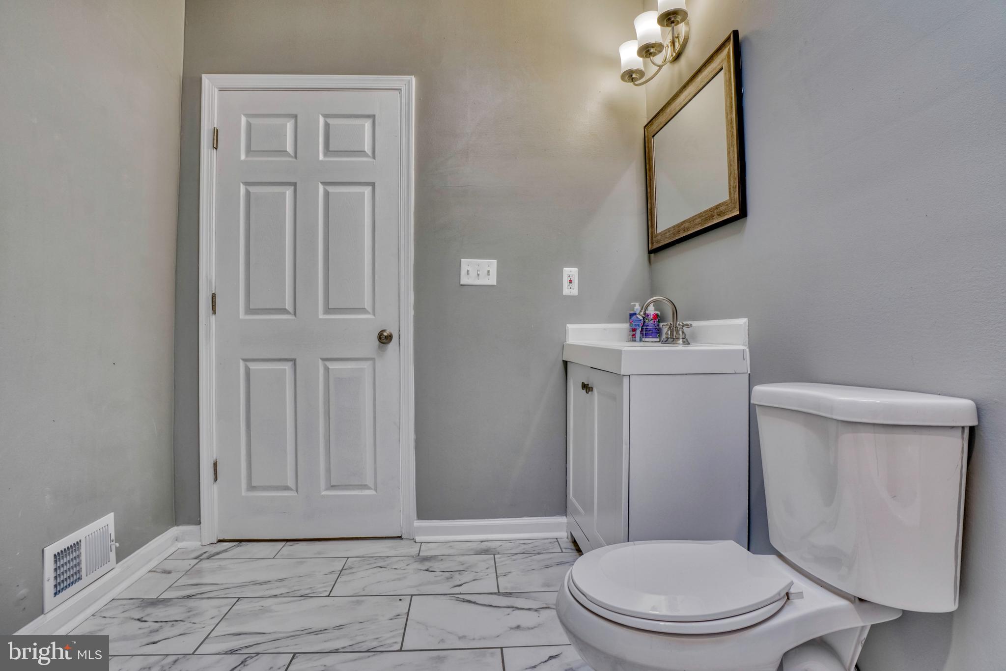 MONTEBELLO - Residential