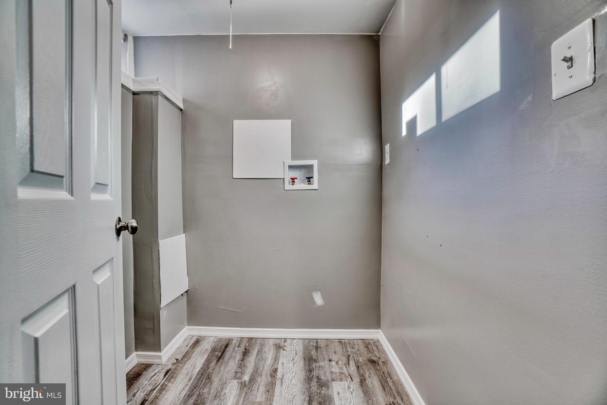 MONTEBELLO - Residential