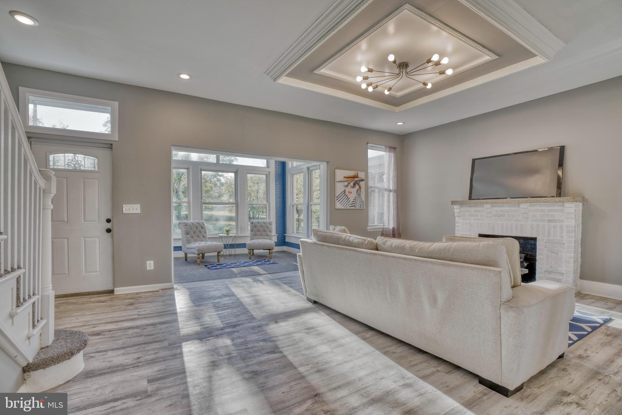 MONTEBELLO - Residential