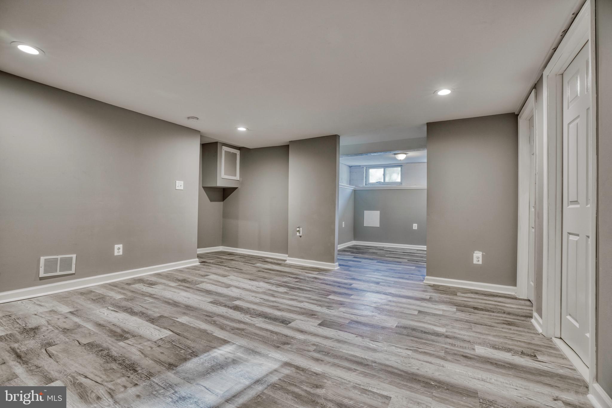 MONTEBELLO - Residential