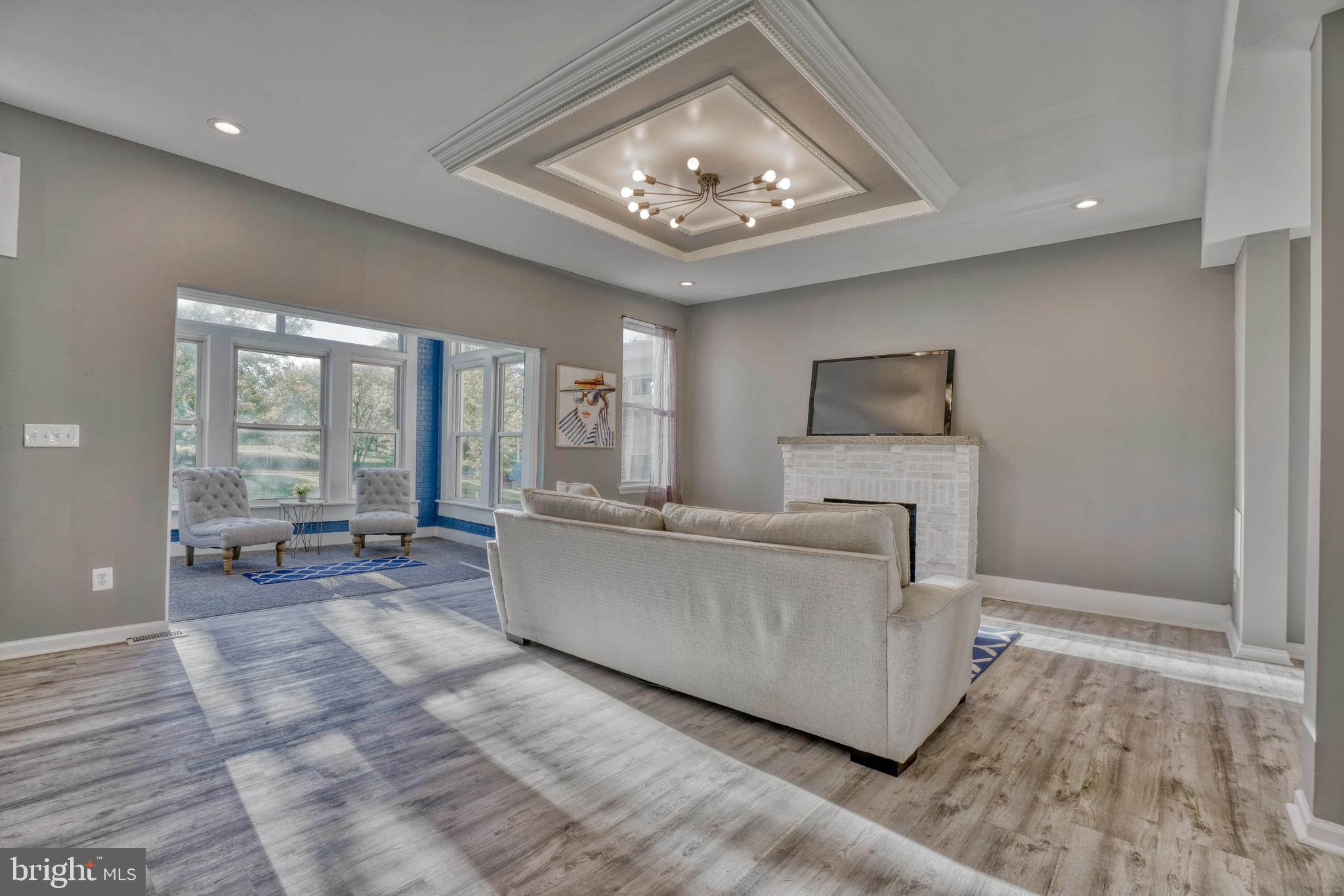 MONTEBELLO - Residential