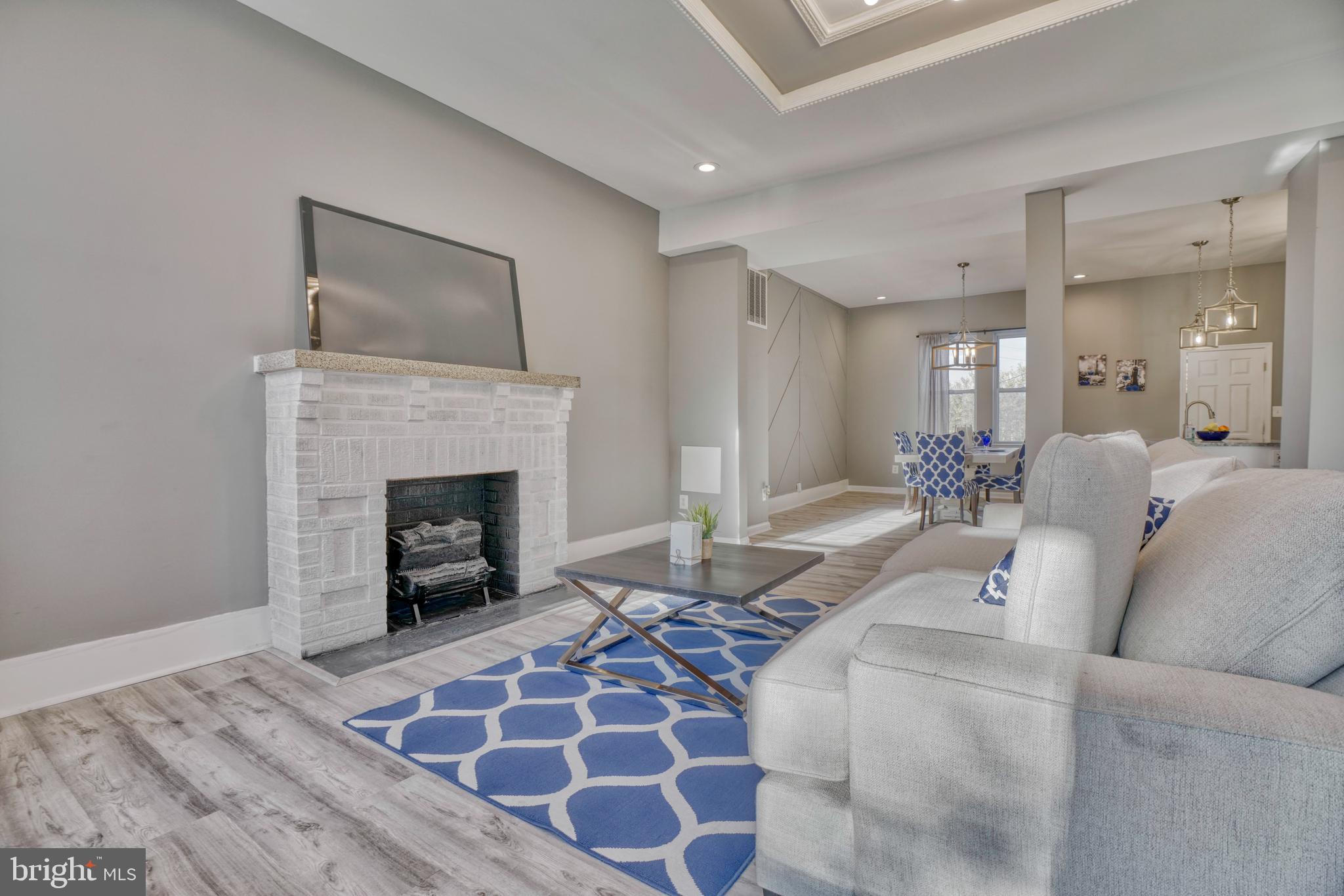 MONTEBELLO - Residential