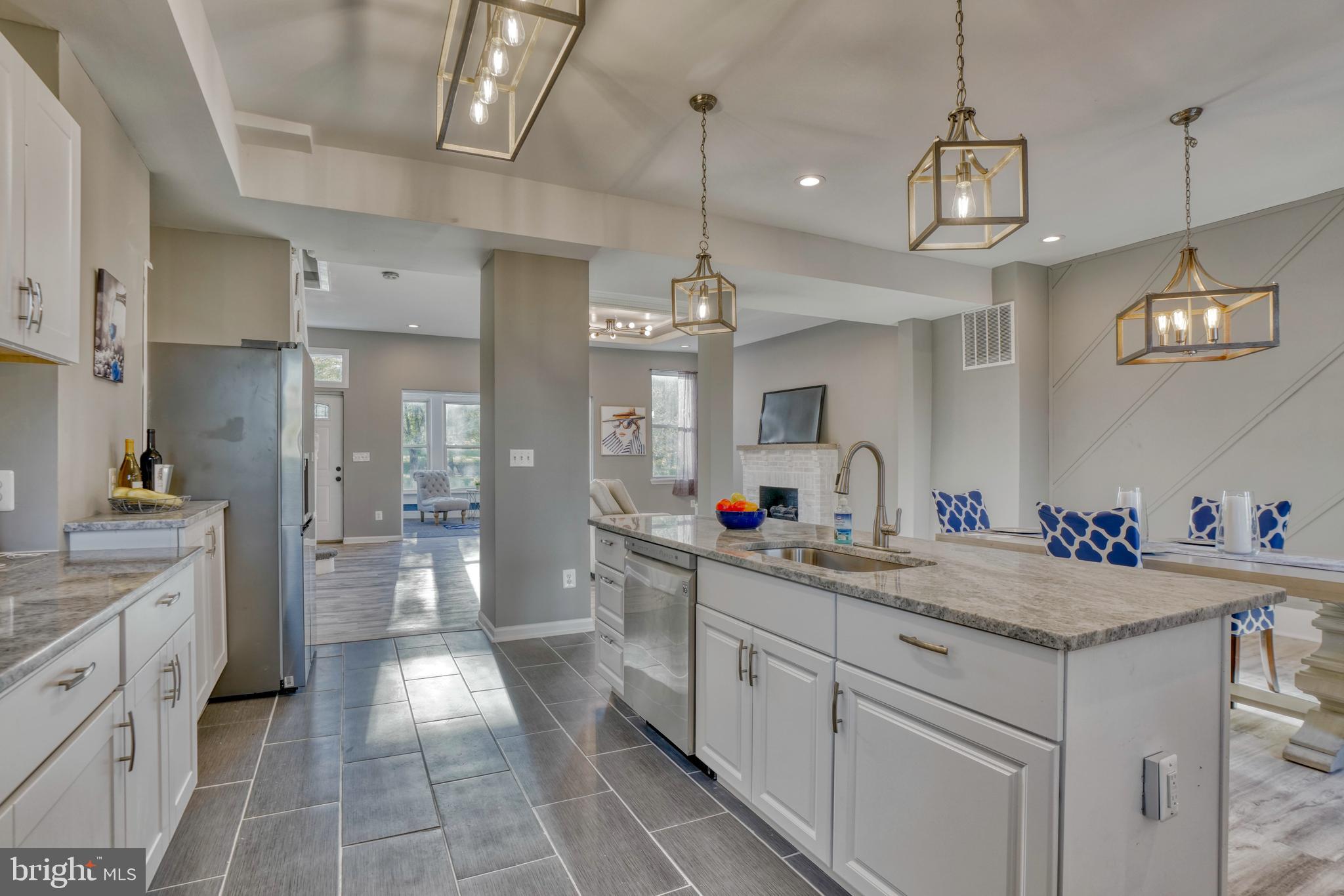 MONTEBELLO - Residential