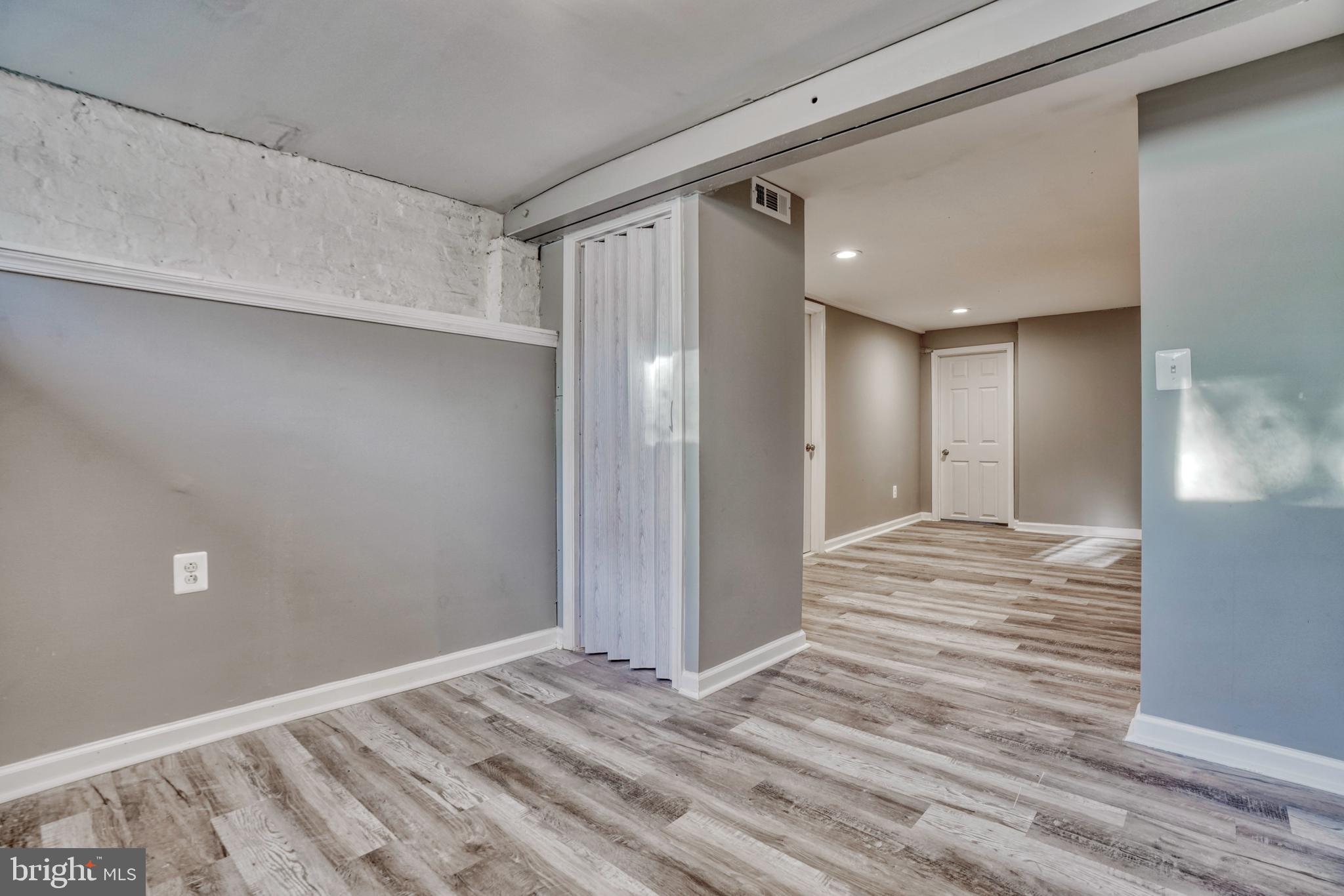 MONTEBELLO - Residential