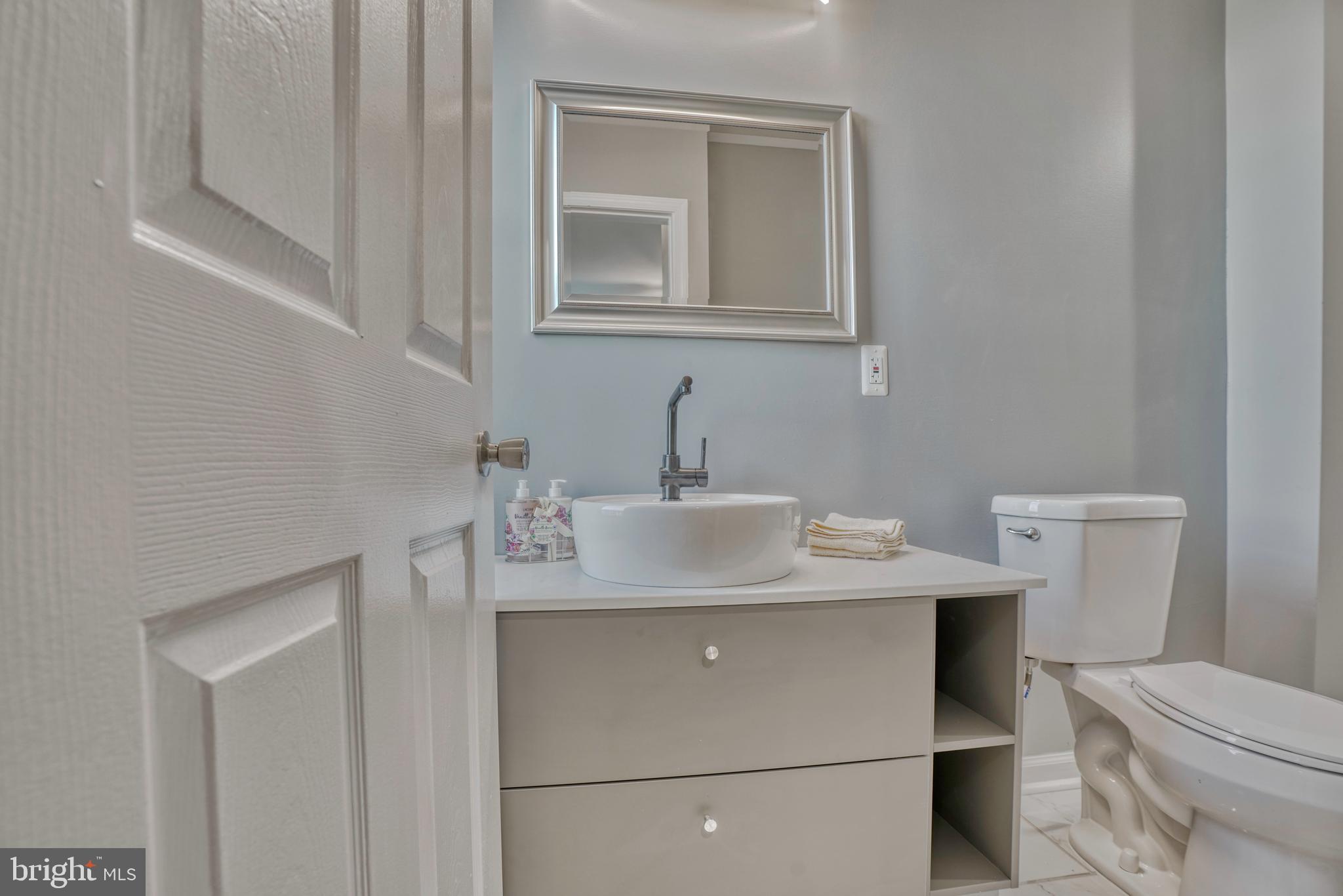 MONTEBELLO - Residential