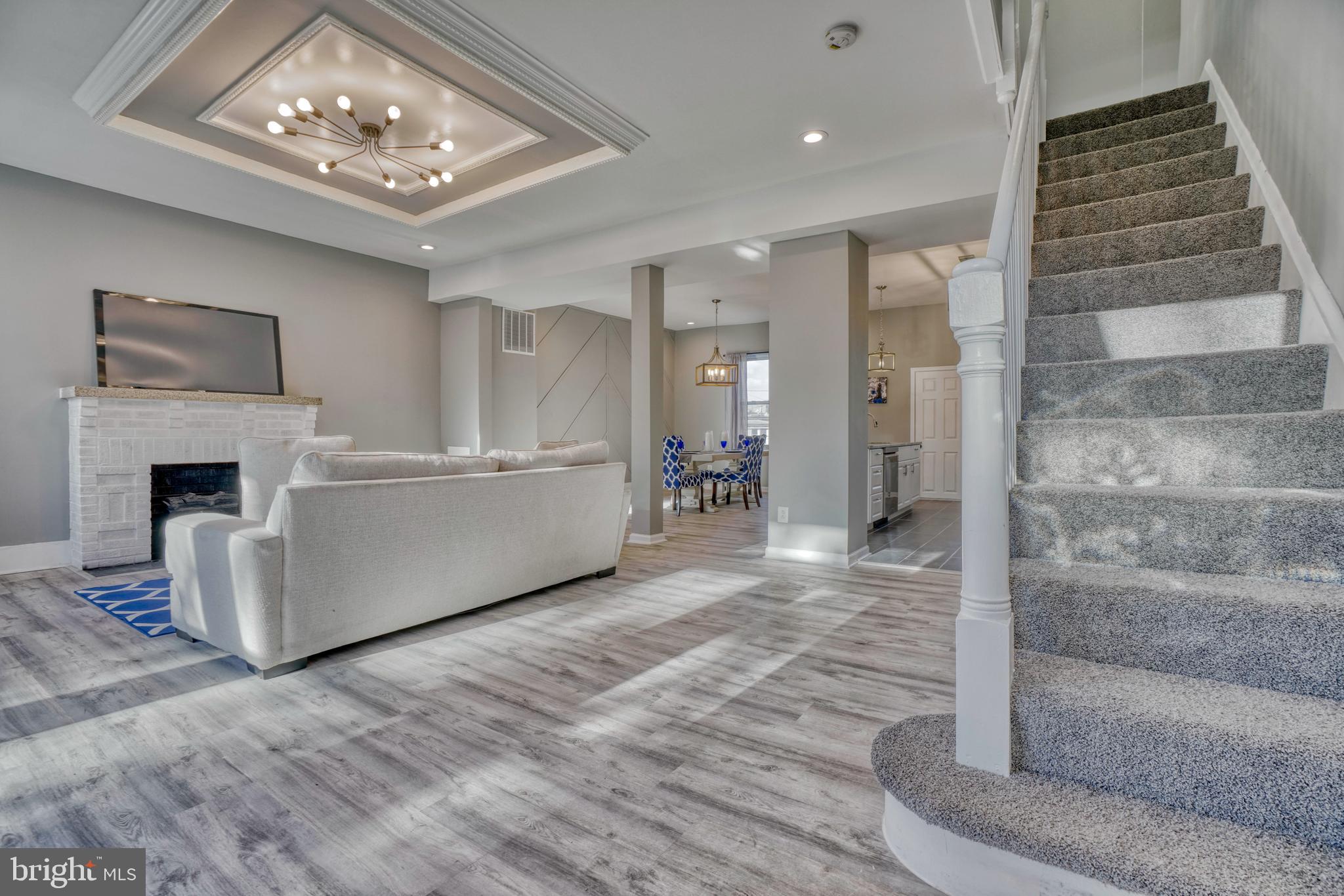 MONTEBELLO - Residential