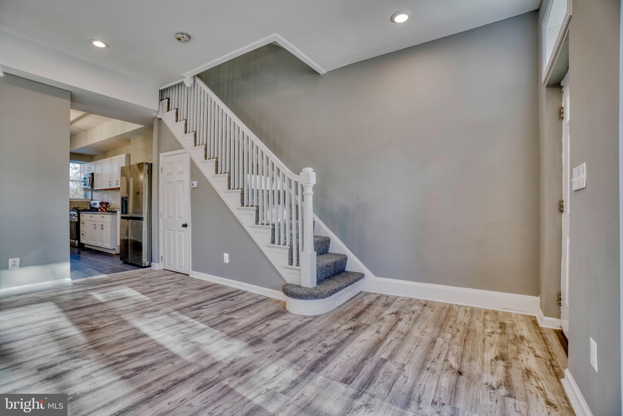 MONTEBELLO - Residential