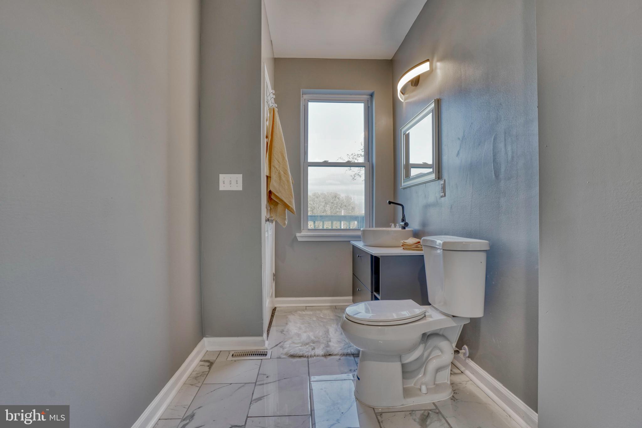 MONTEBELLO - Residential