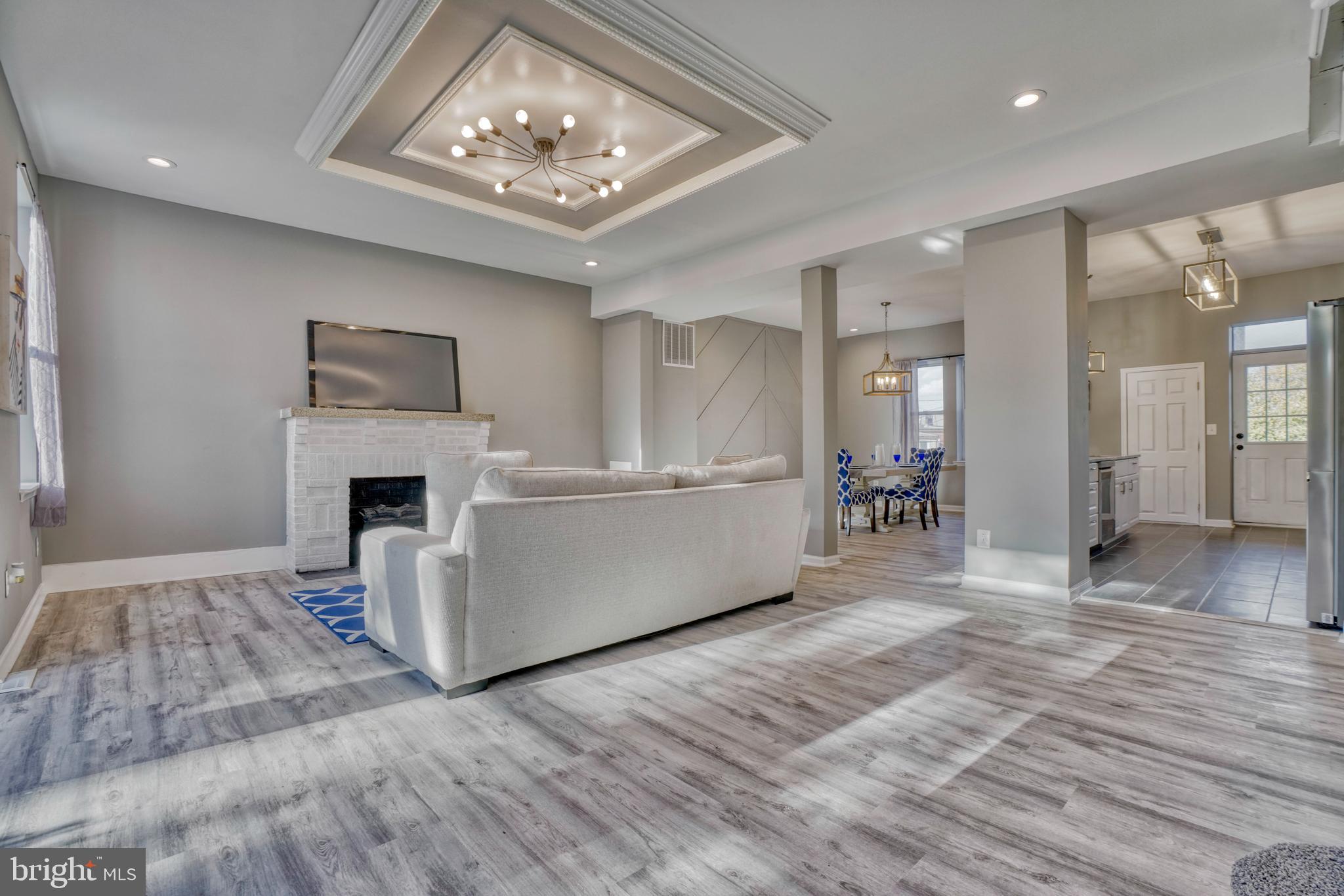 MONTEBELLO - Residential