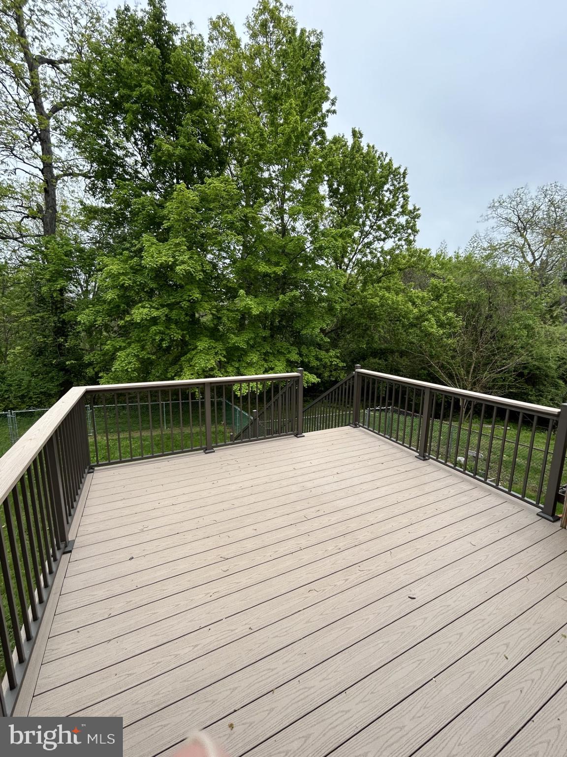 937 BANCROFT PLACE