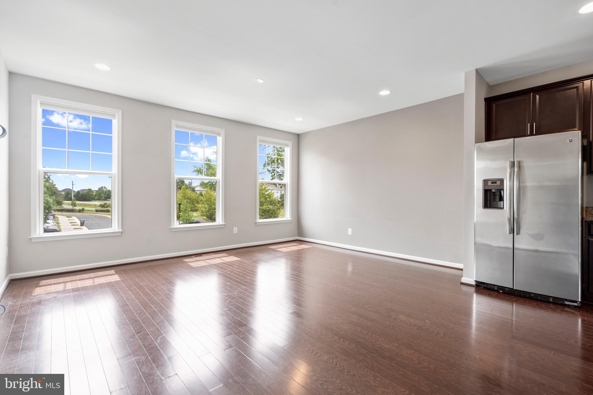 EASTVIEW AT STONE RIDGE - Residential Lease