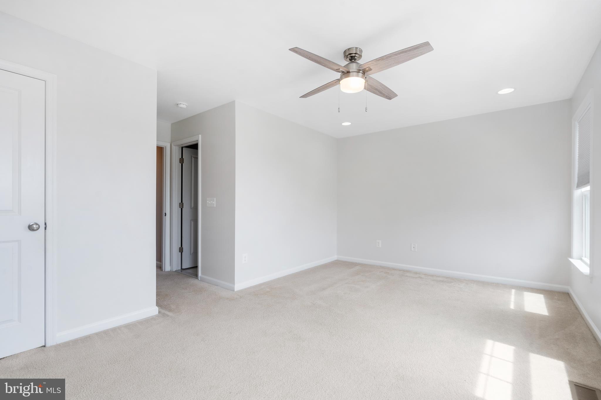 EASTVIEW AT STONE RIDGE - Residential Lease