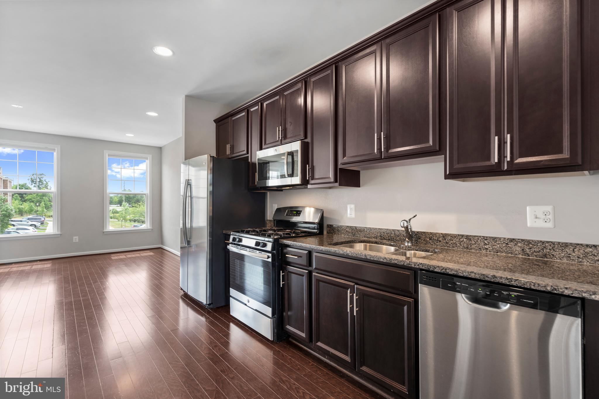 EASTVIEW AT STONE RIDGE - Residential Lease