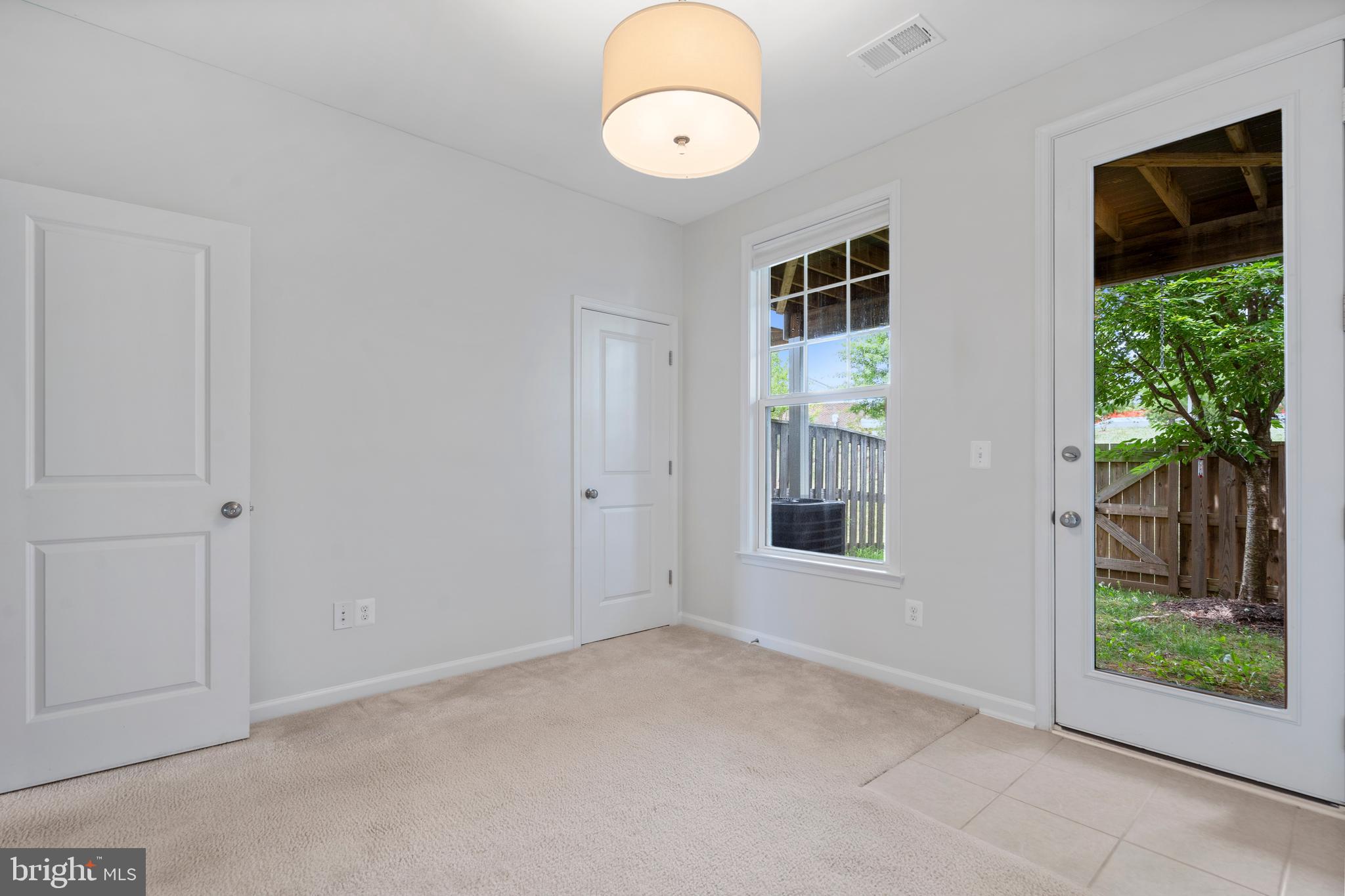 EASTVIEW AT STONE RIDGE - Residential Lease