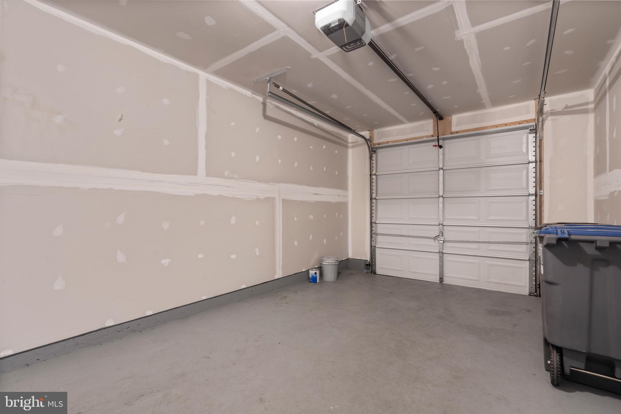 EASTVIEW AT STONE RIDGE - Residential Lease