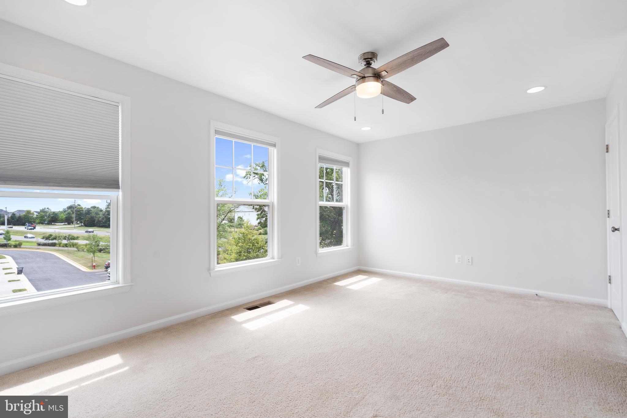 EASTVIEW AT STONE RIDGE - Residential Lease