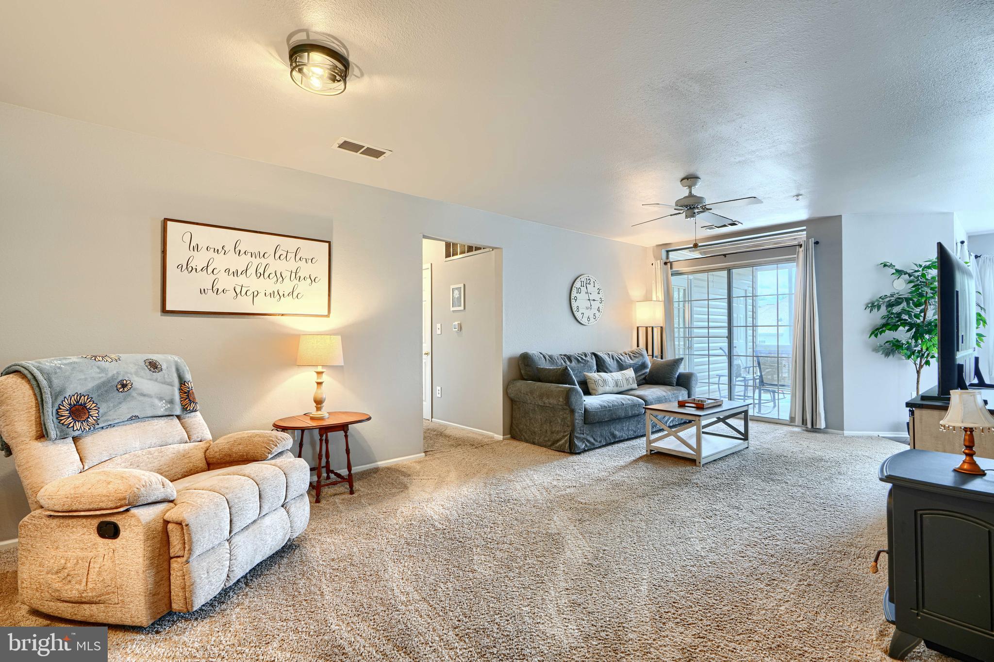 204 CHAUCER LANE D 204-D