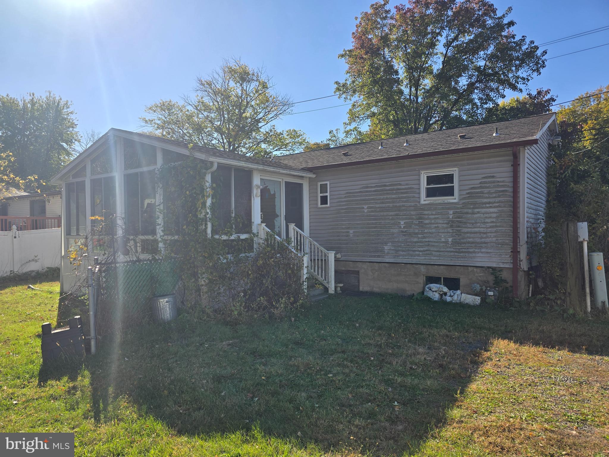 1235 E MAIN STREET