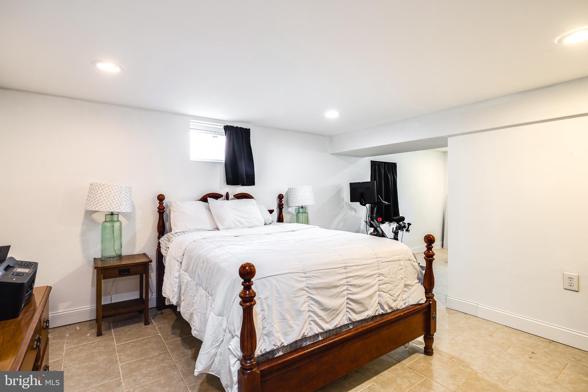 GAINESVILLE - Residential