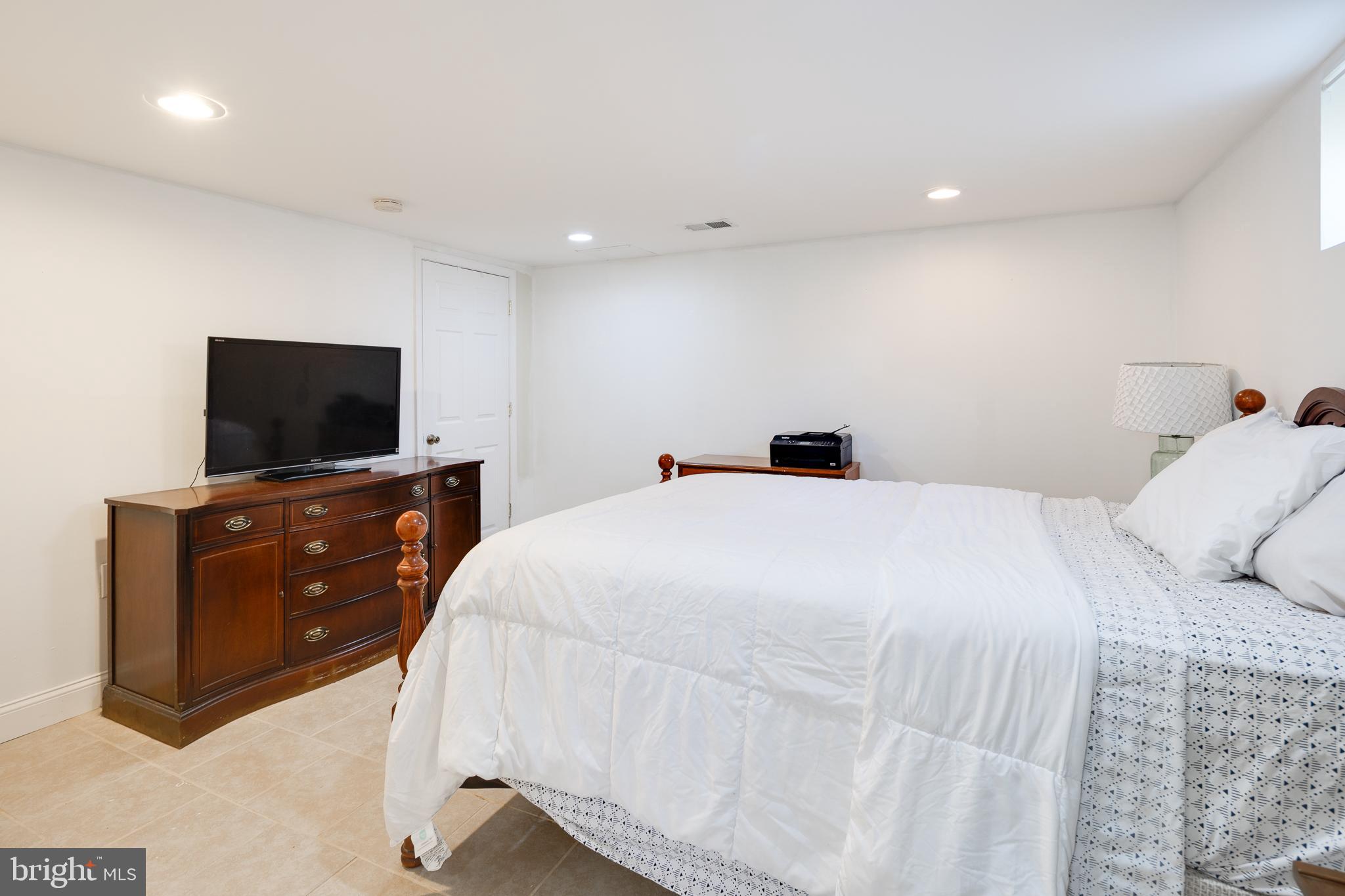 GAINESVILLE - Residential