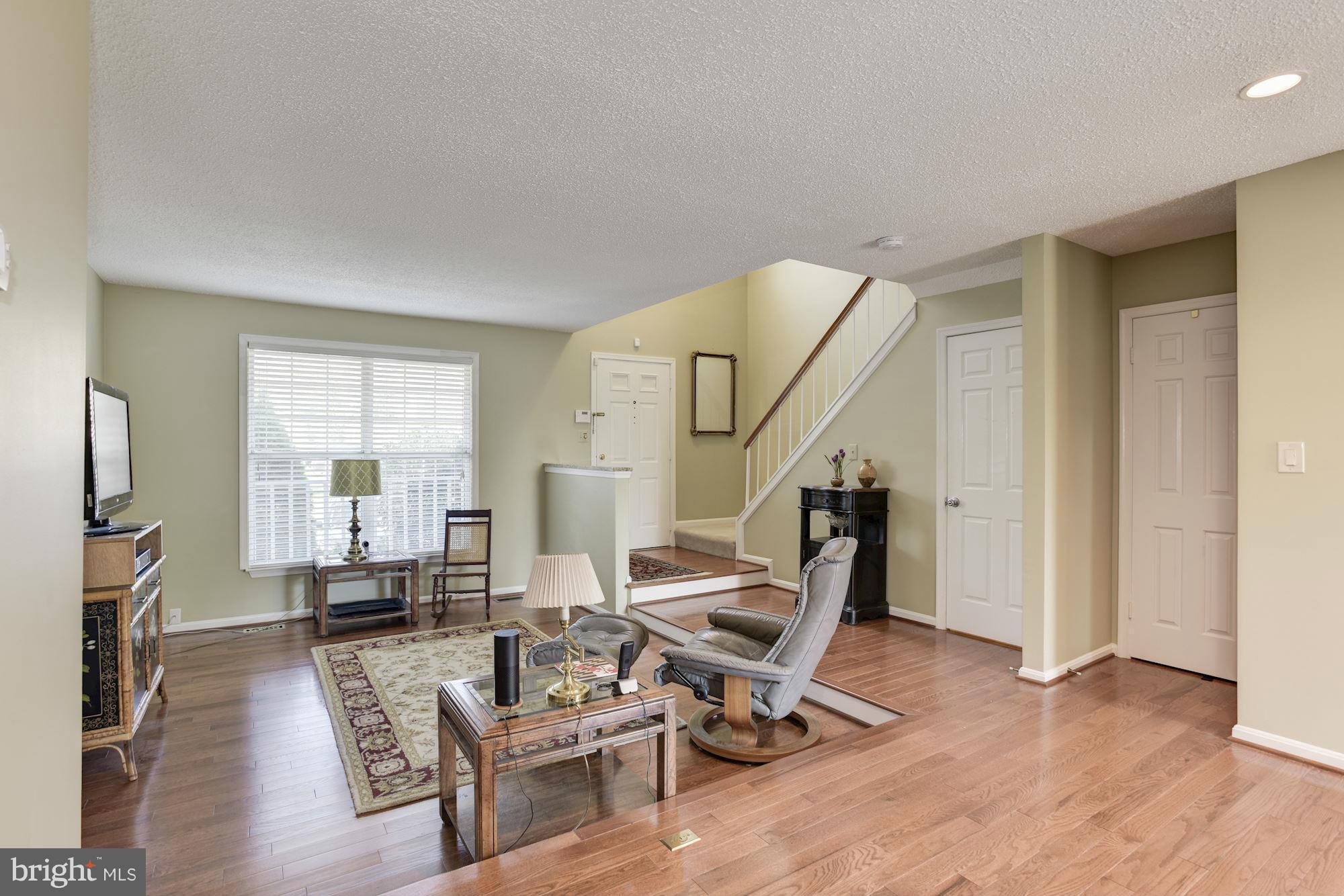 VALLEY STREAM ESTATES - Residential