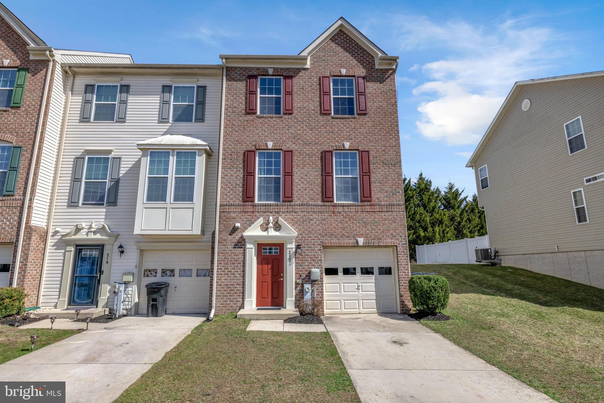 MAGNOLIA LANDING - Residential