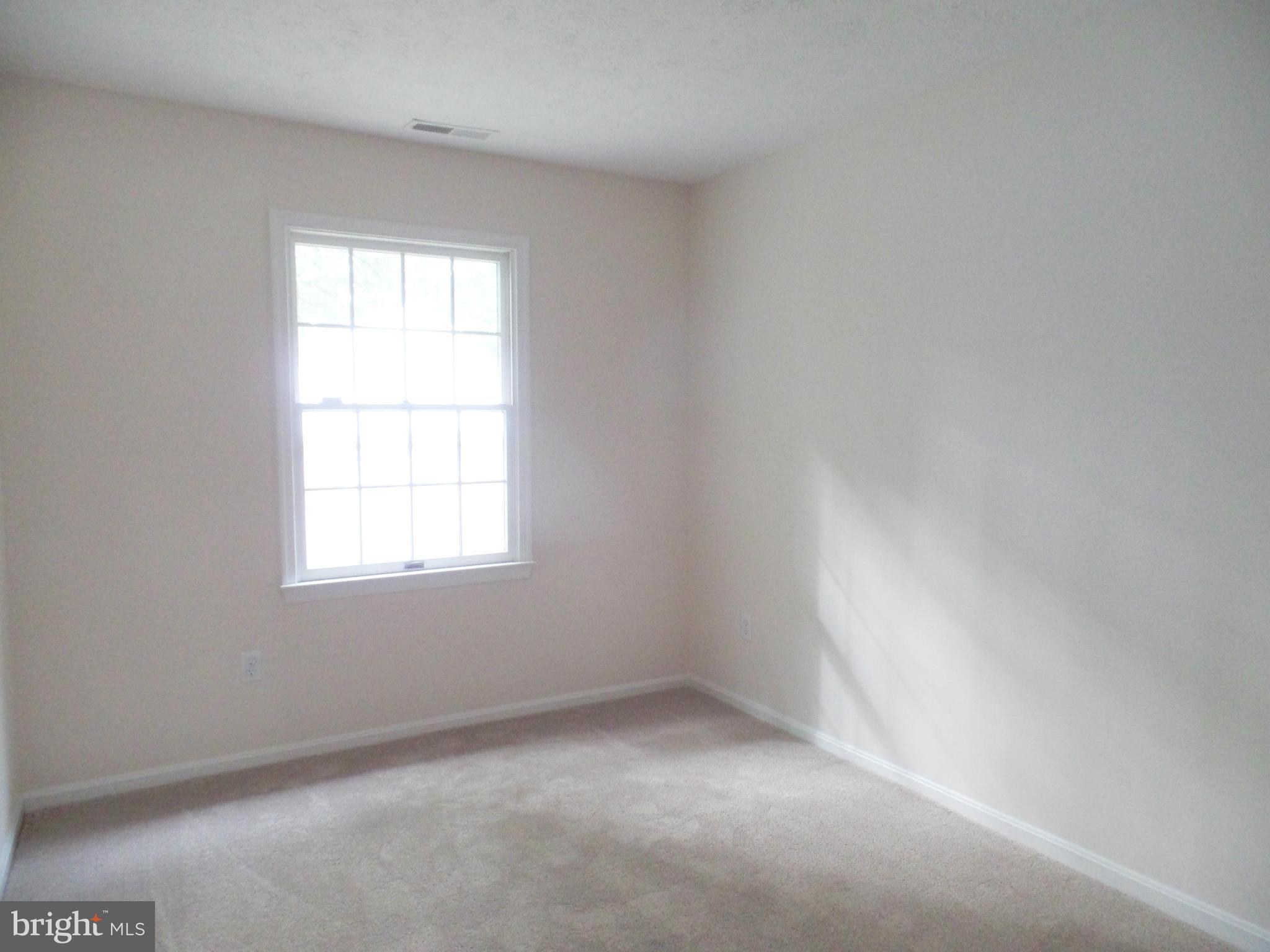 HUNTING QUARTERS - Residential Lease