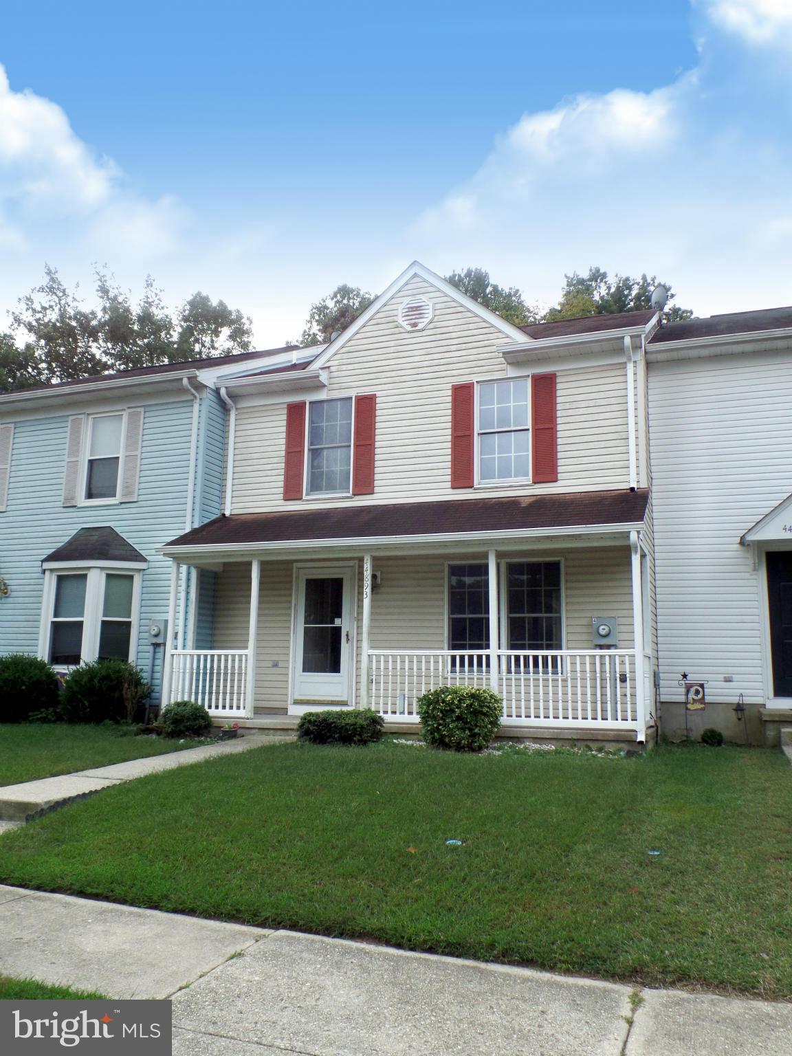 HUNTING QUARTERS - Residential Lease