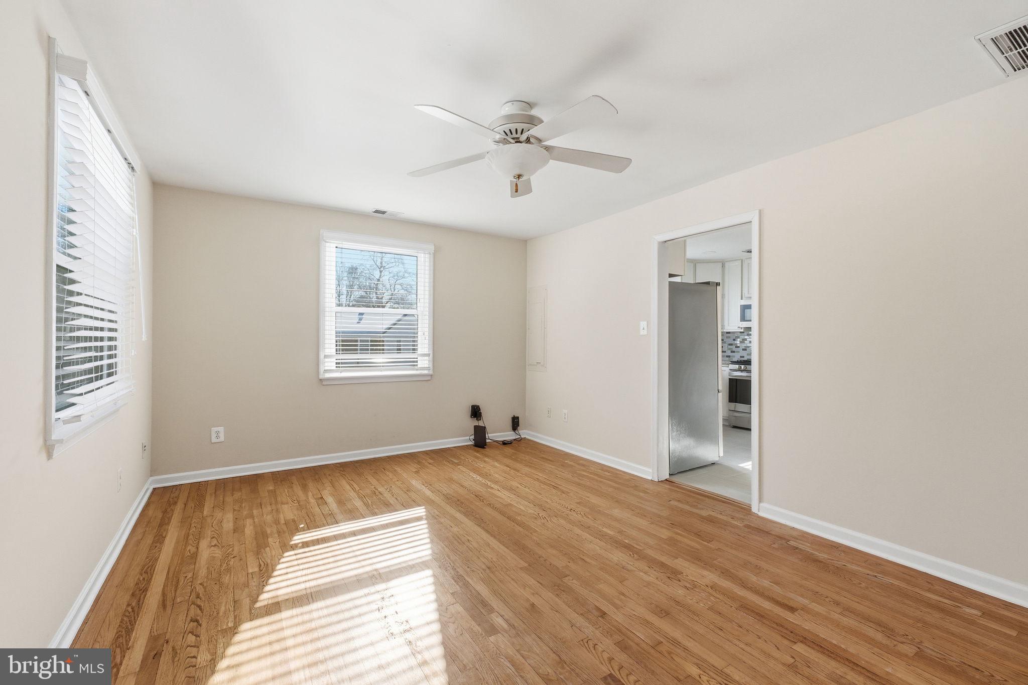 4038 CHESTNUT STREET