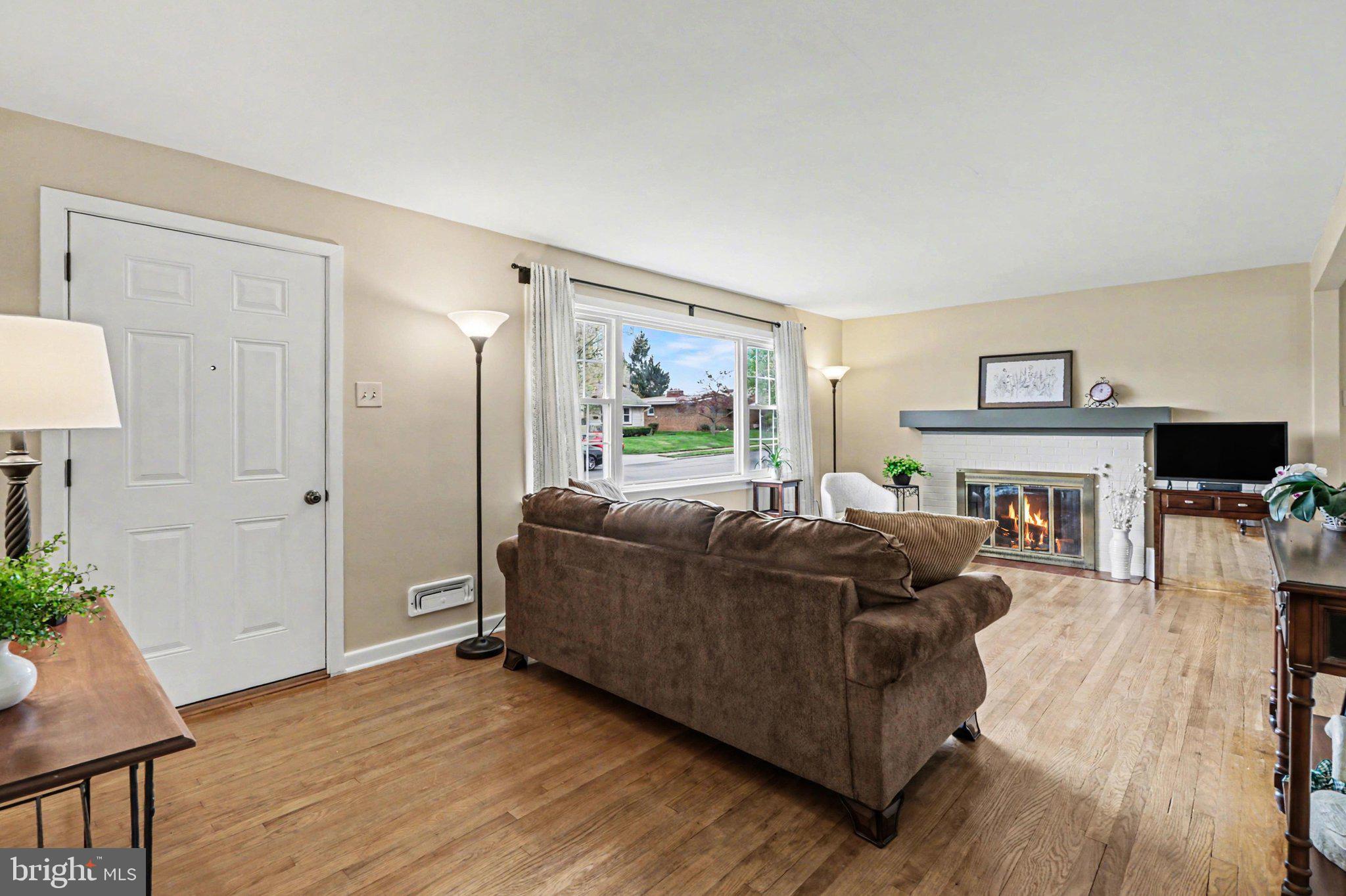 CEDAR CLIFF MANOR - Residential