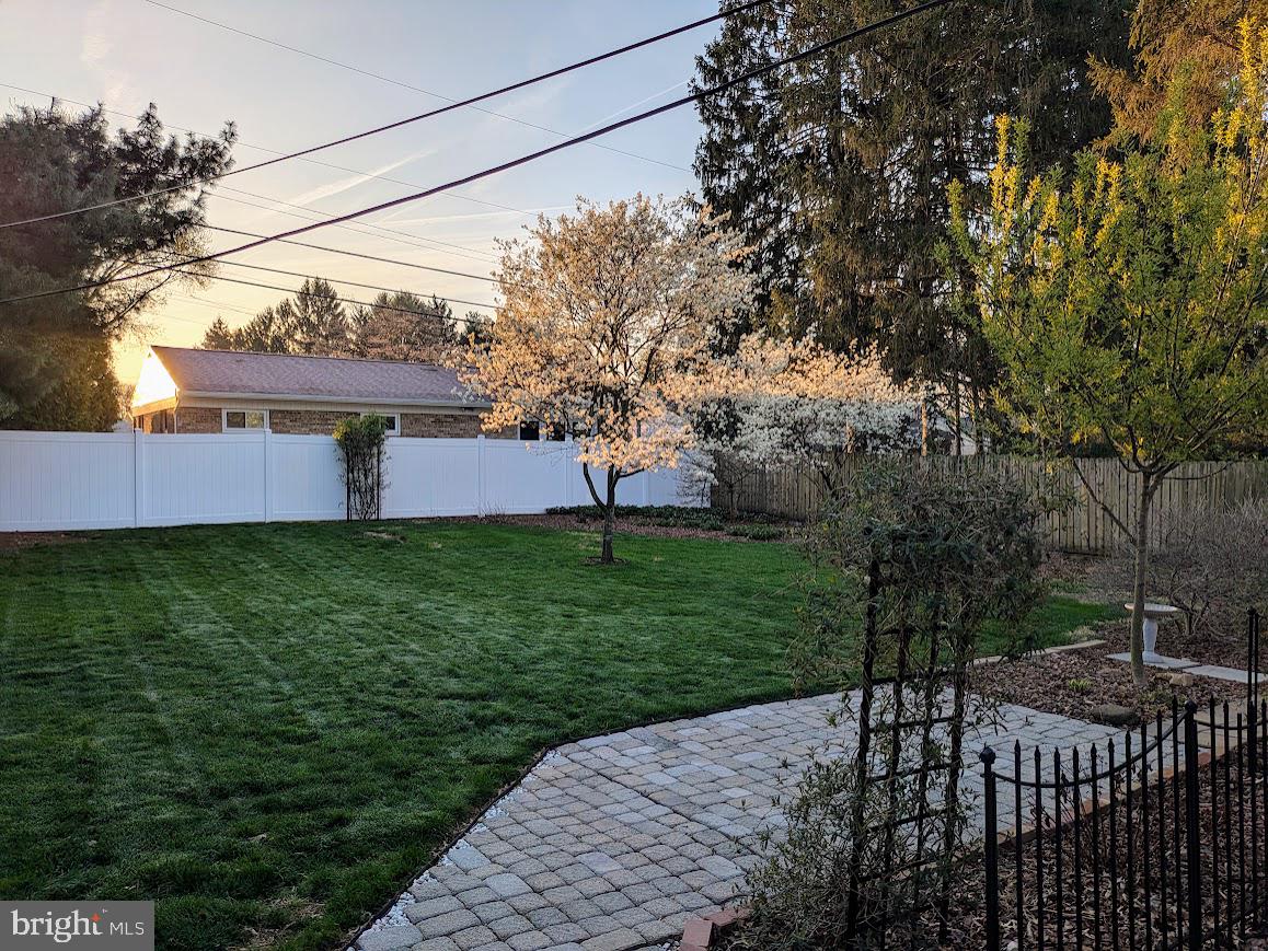 CEDAR CLIFF MANOR - Residential