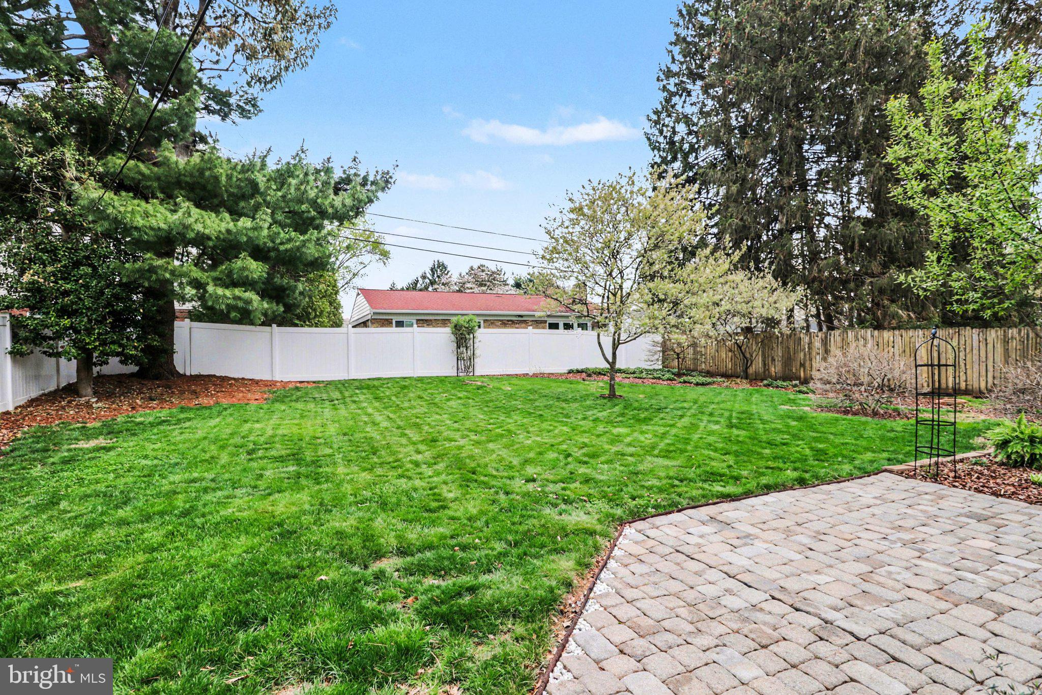 CEDAR CLIFF MANOR - Residential