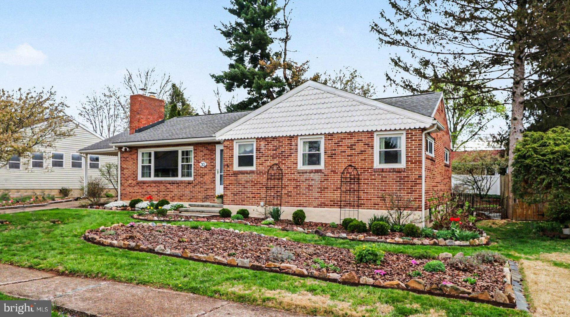 CEDAR CLIFF MANOR - Residential