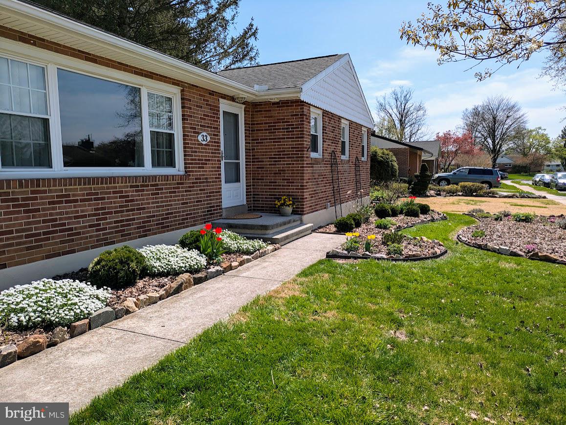 CEDAR CLIFF MANOR - Residential