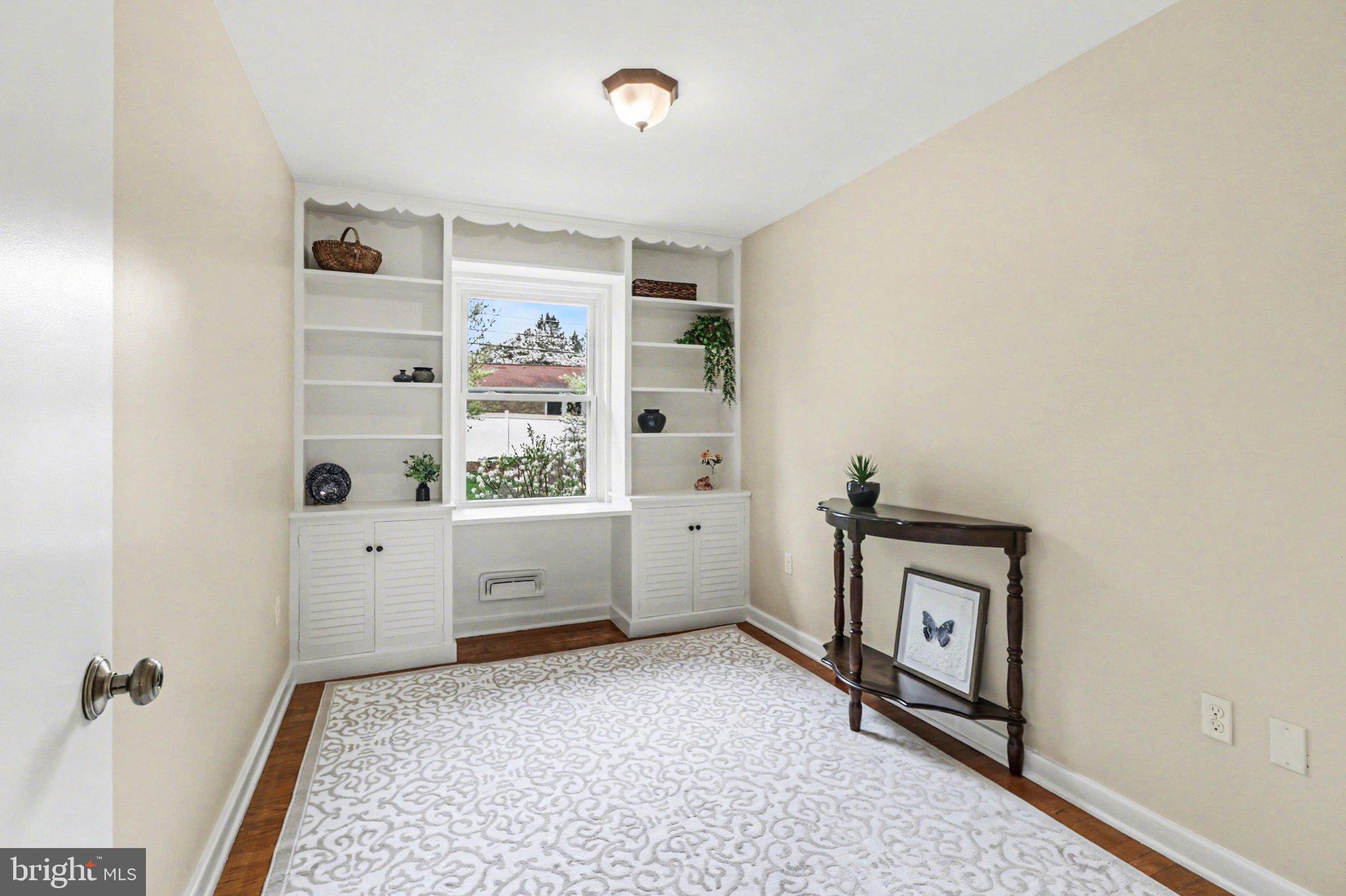 CEDAR CLIFF MANOR - Residential