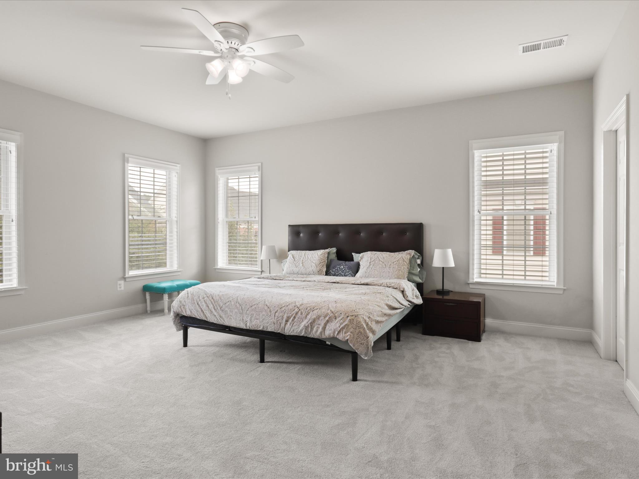 MOOREFIELD STATION - Residential Lease