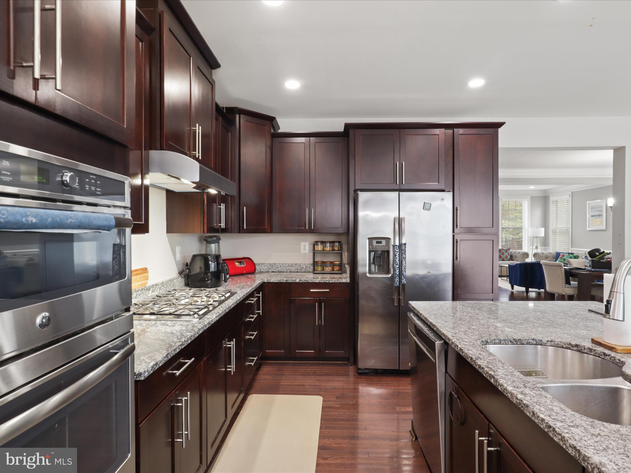 MOOREFIELD STATION - Residential Lease