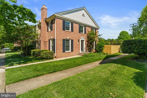 7034 BRADWOOD COURT SPRINGFIELD VA 22151