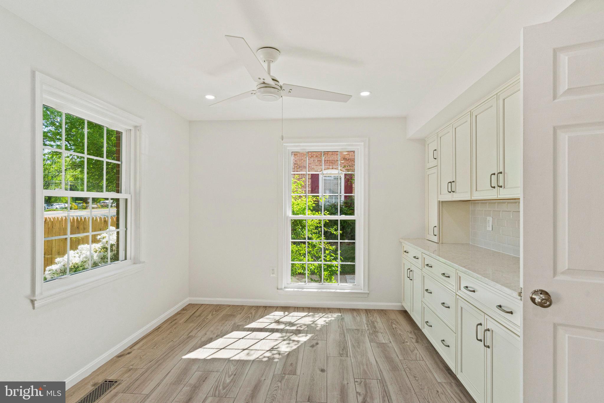 LEEWOOD - Residential