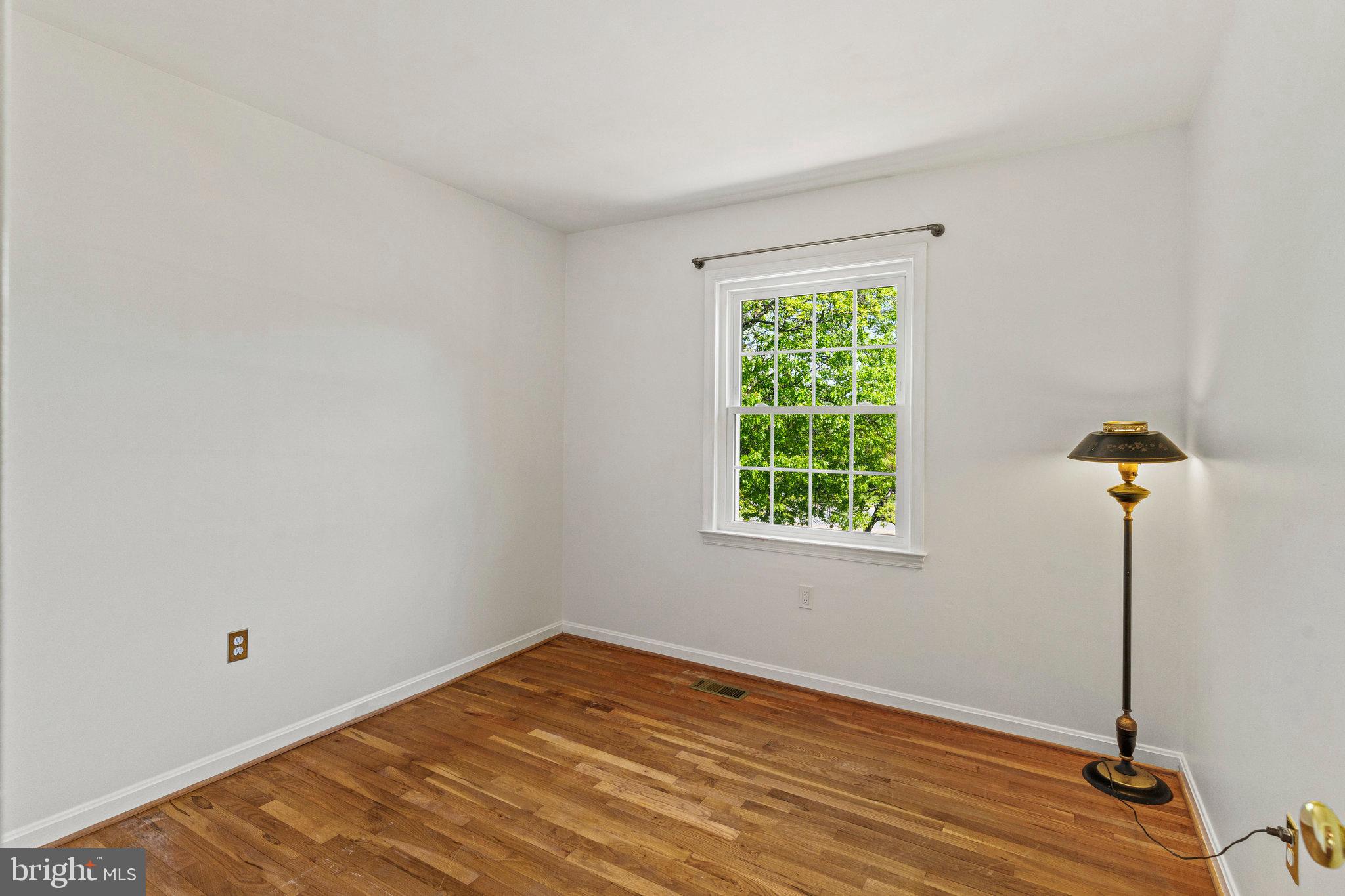 LEEWOOD - Residential