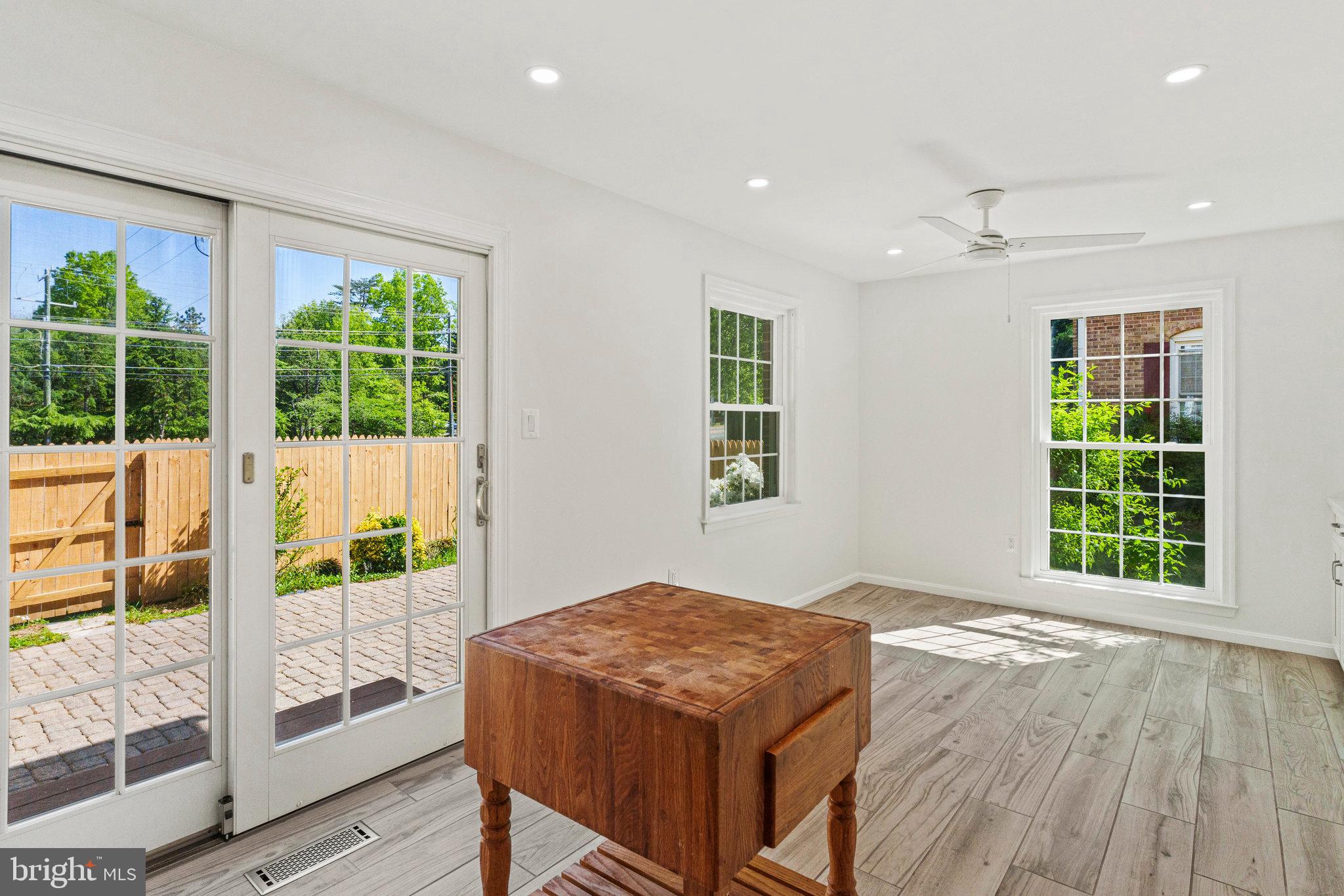 LEEWOOD - Residential