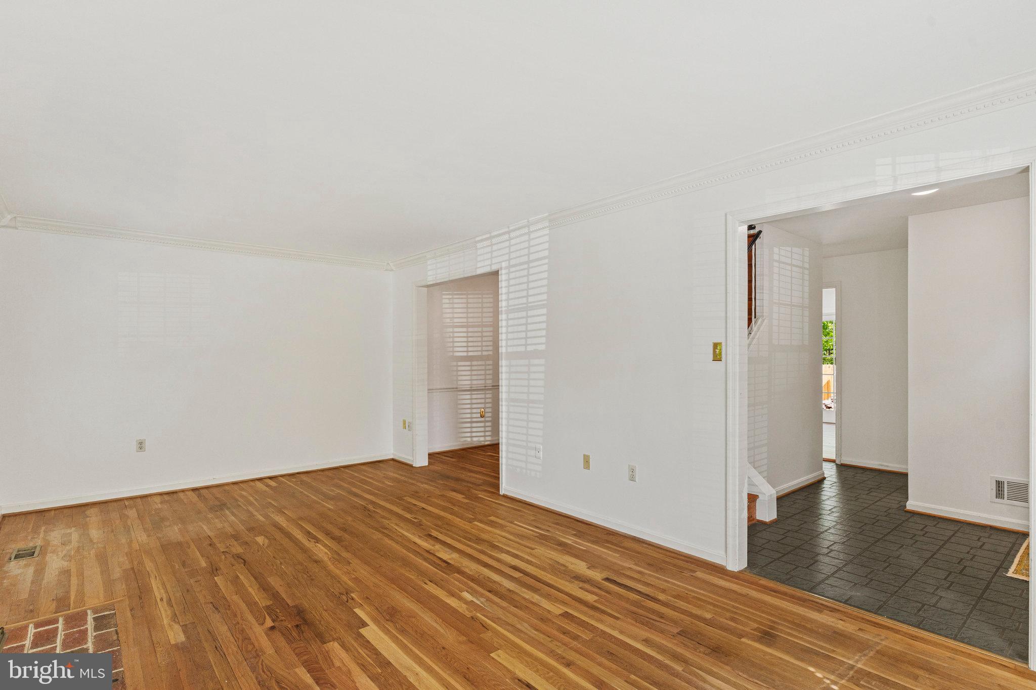 LEEWOOD - Residential