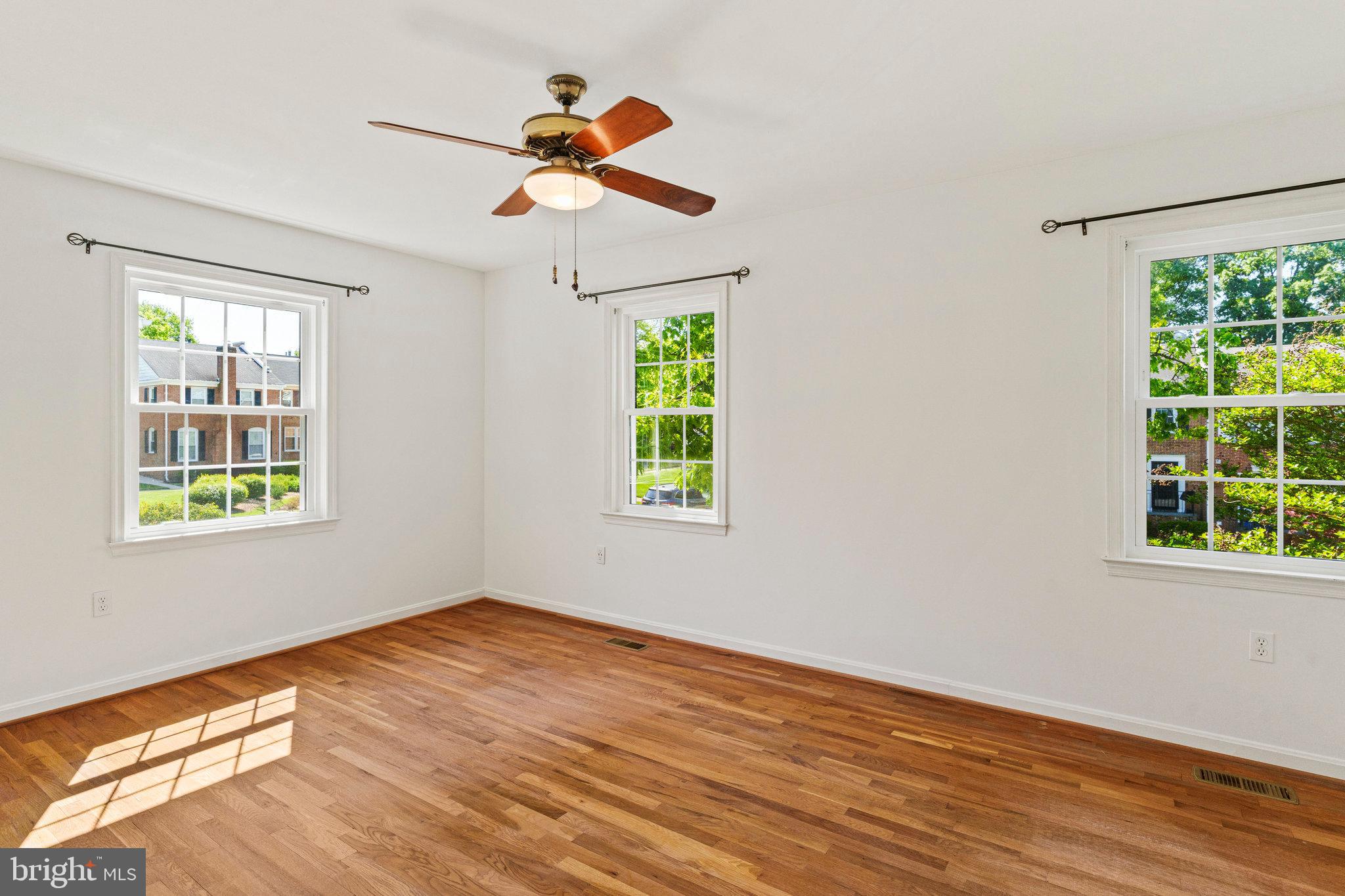 LEEWOOD - Residential