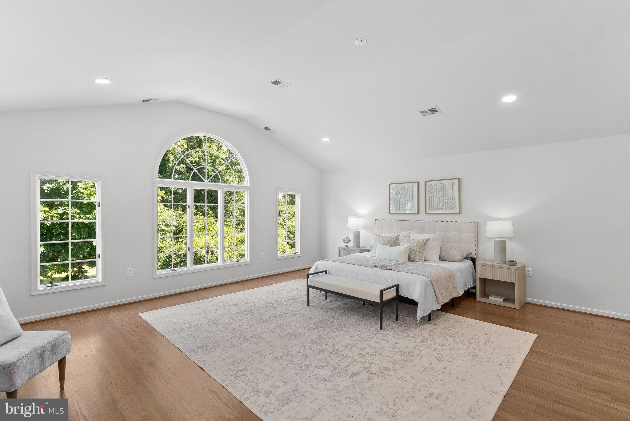 FARMINGTON ON THE GREEN - Residential