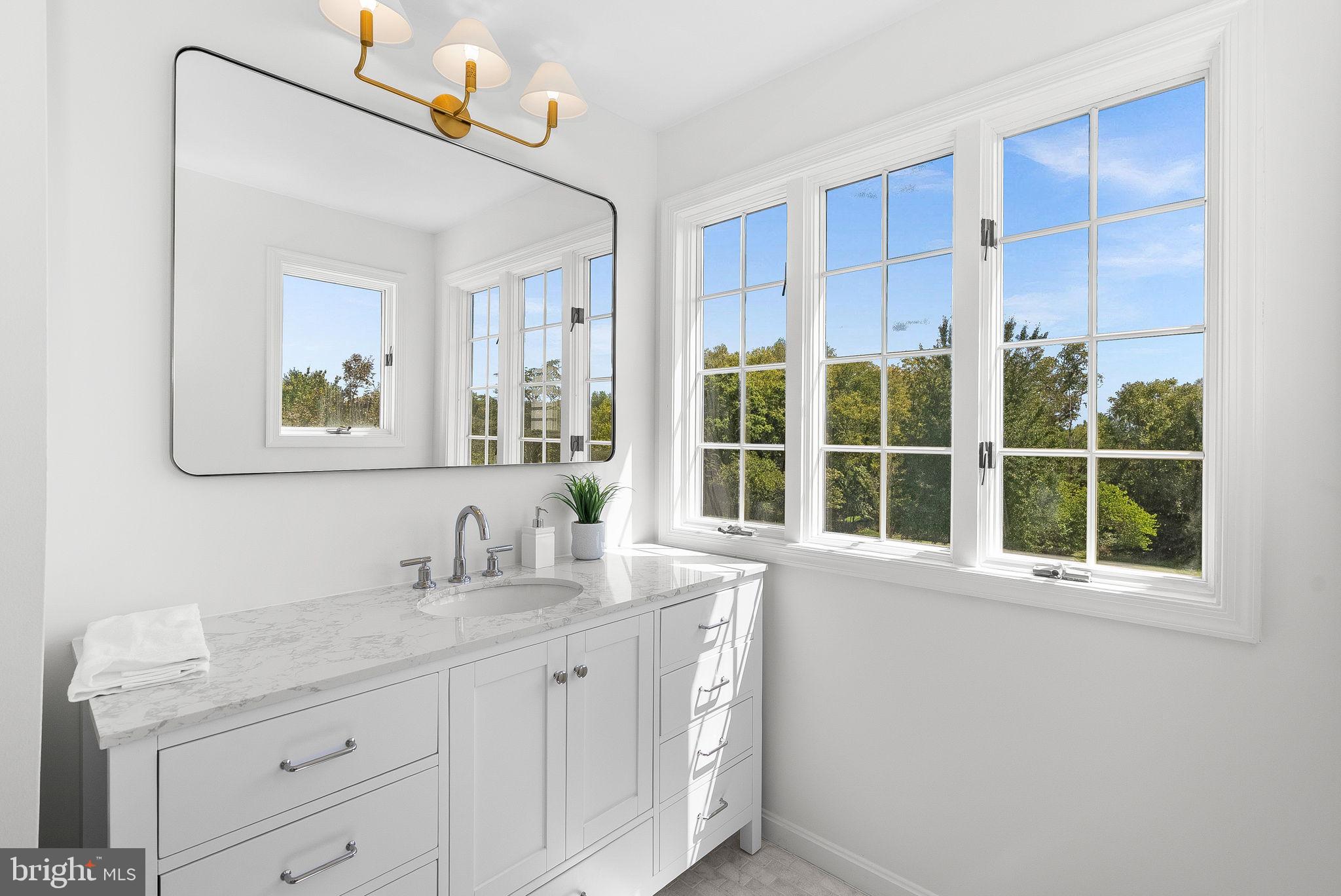 FARMINGTON ON THE GREEN - Residential