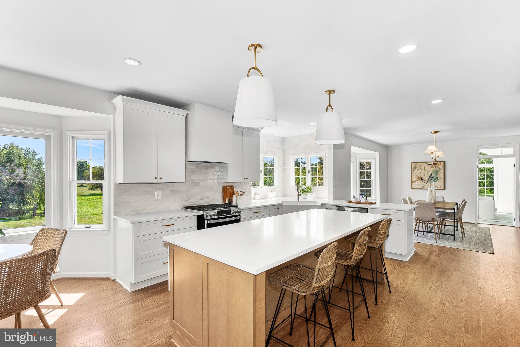 FARMINGTON ON THE GREEN - Residential